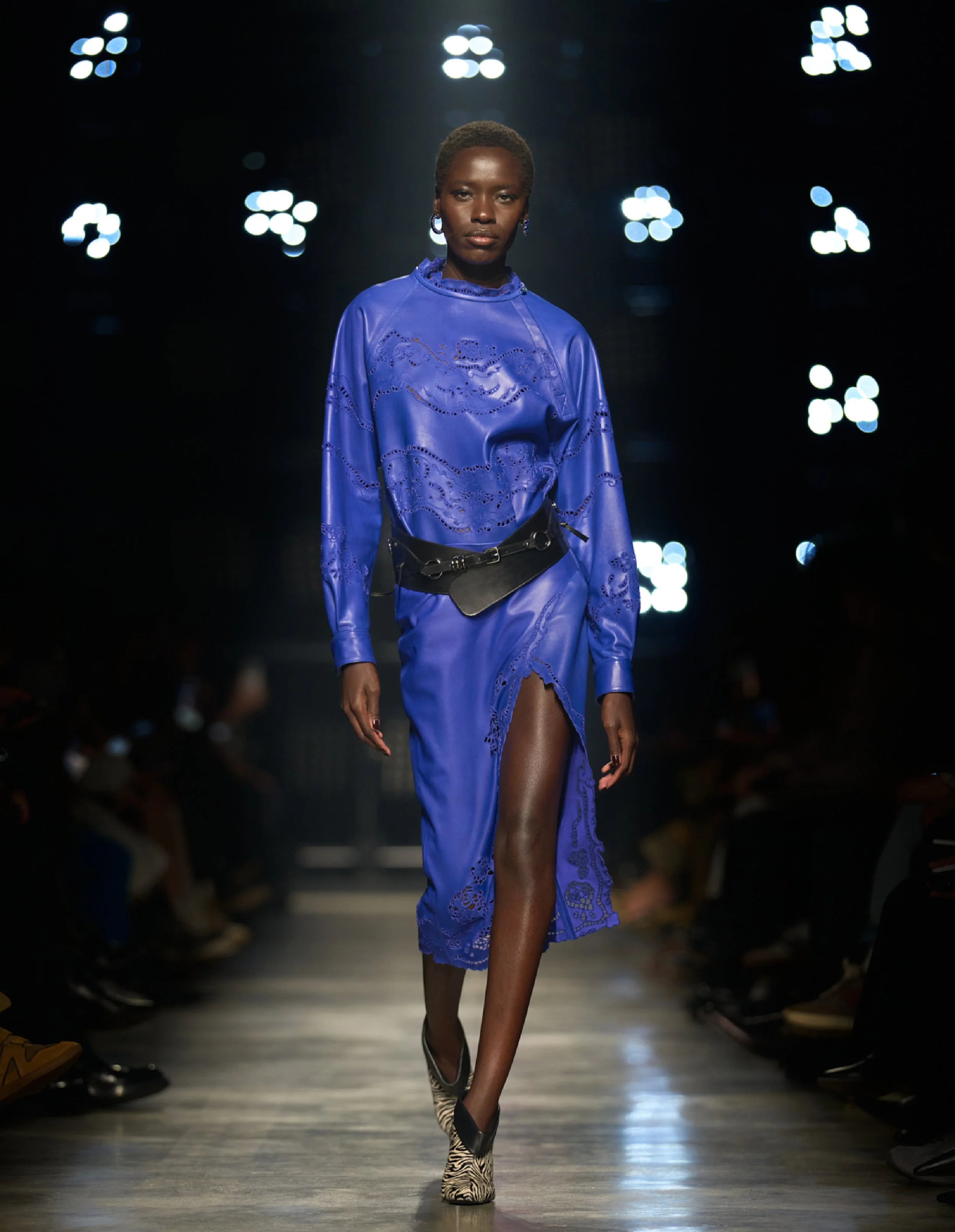  Look 02 