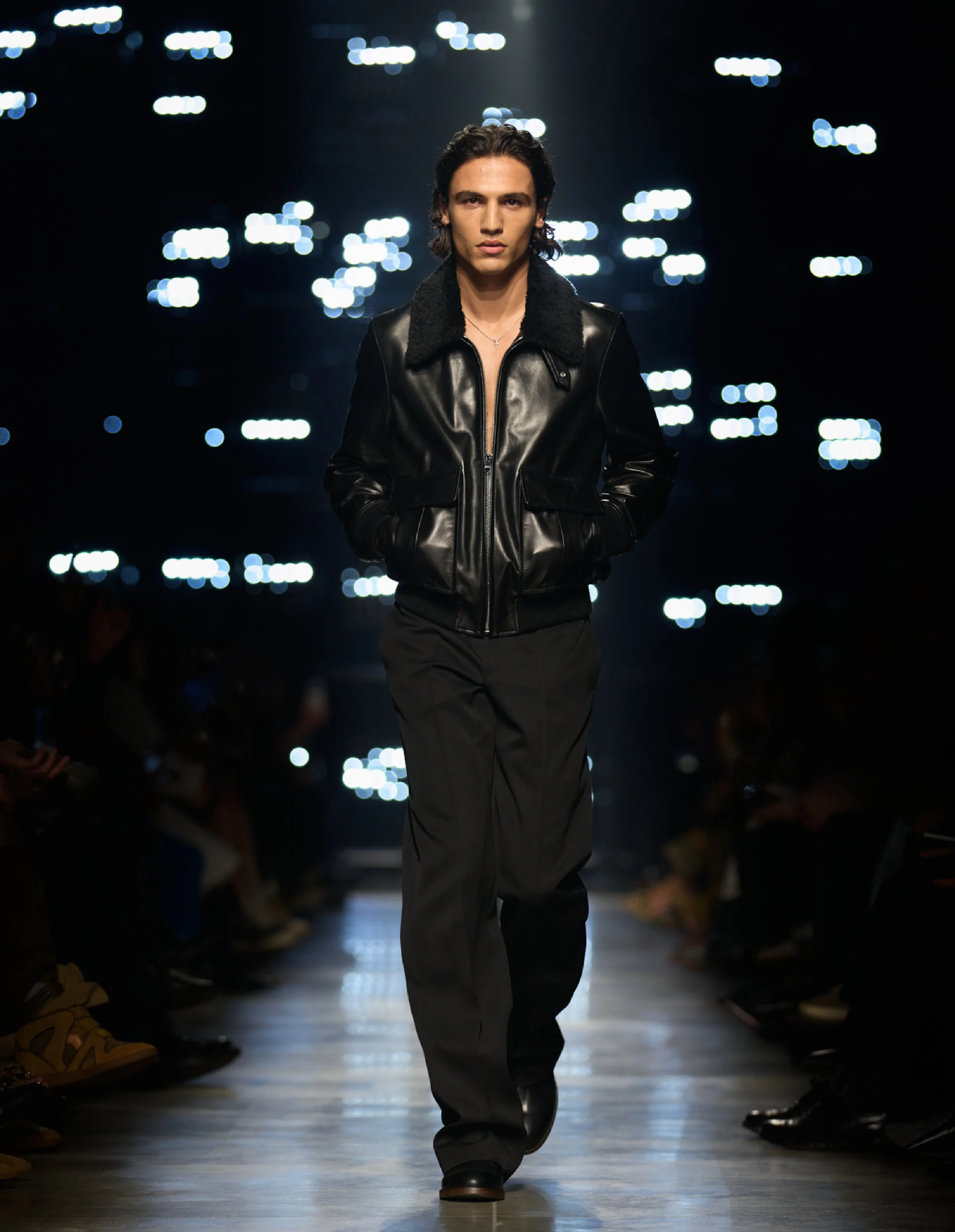  Look 10 