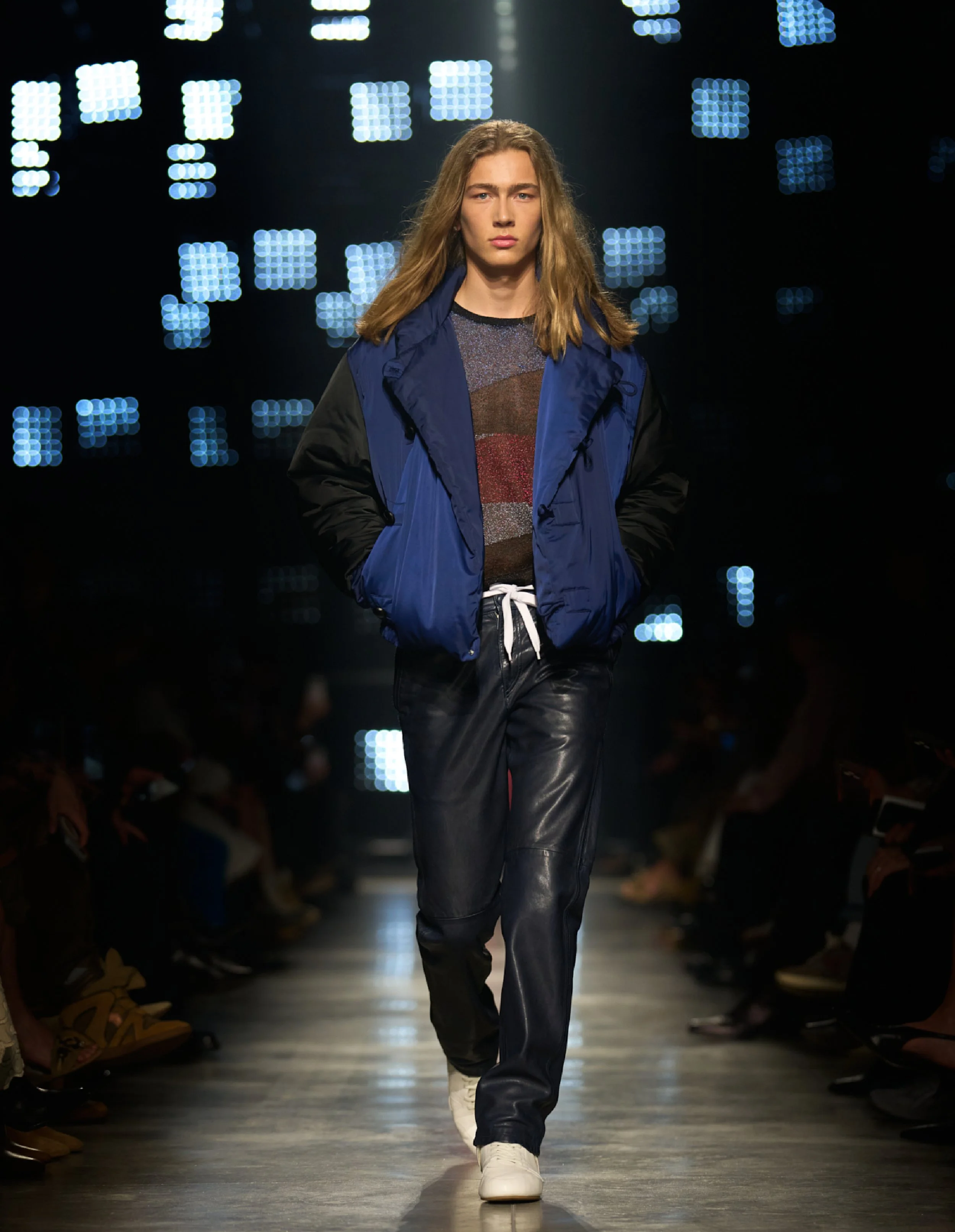  Look 23 