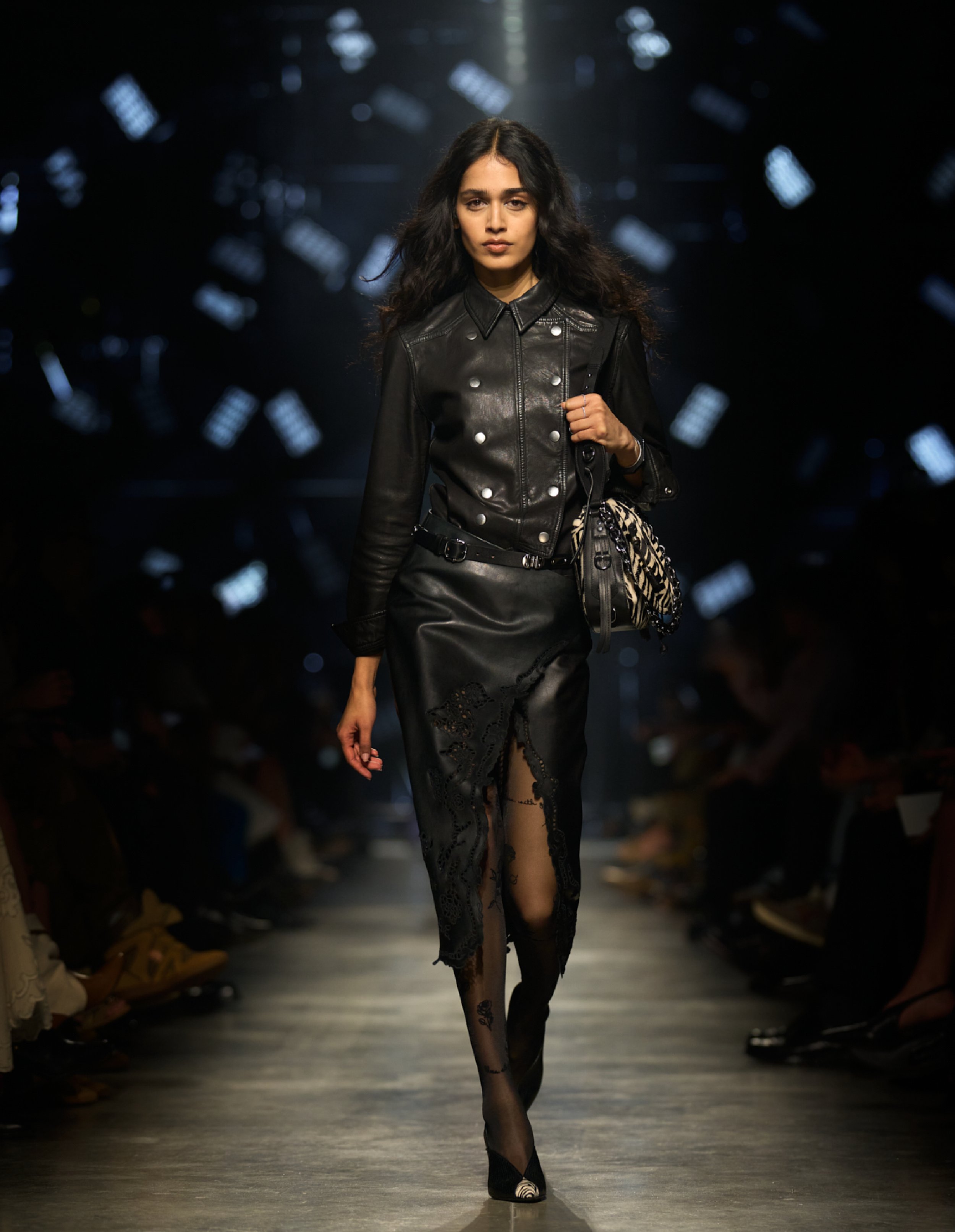  Look 31 