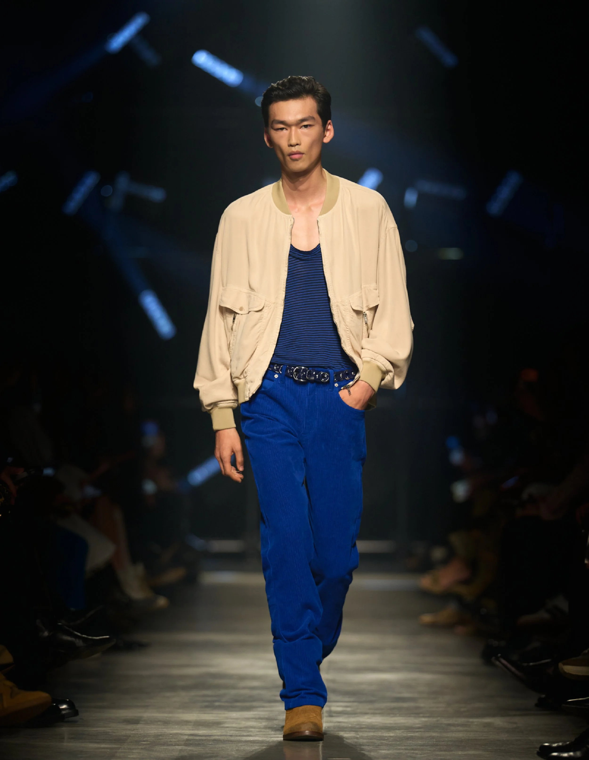  Look 34 