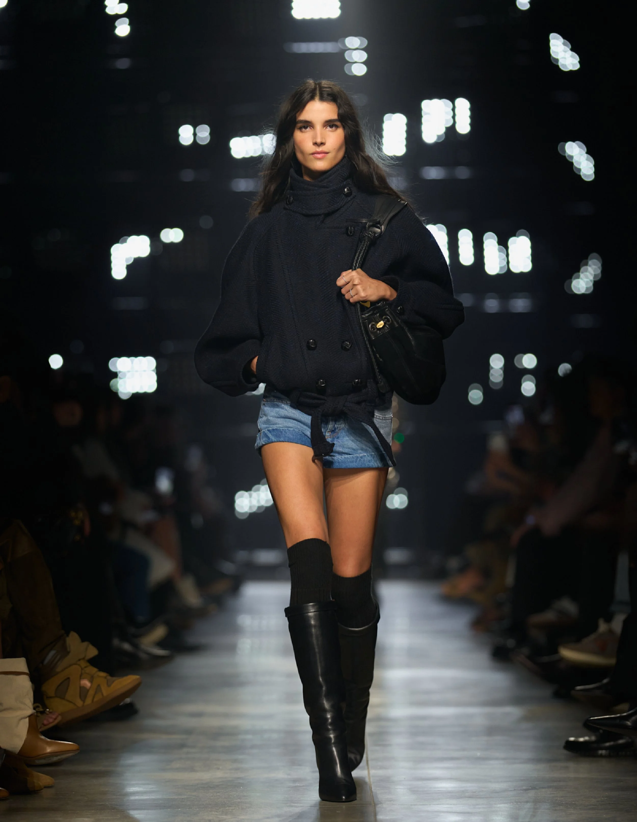  Look 42 