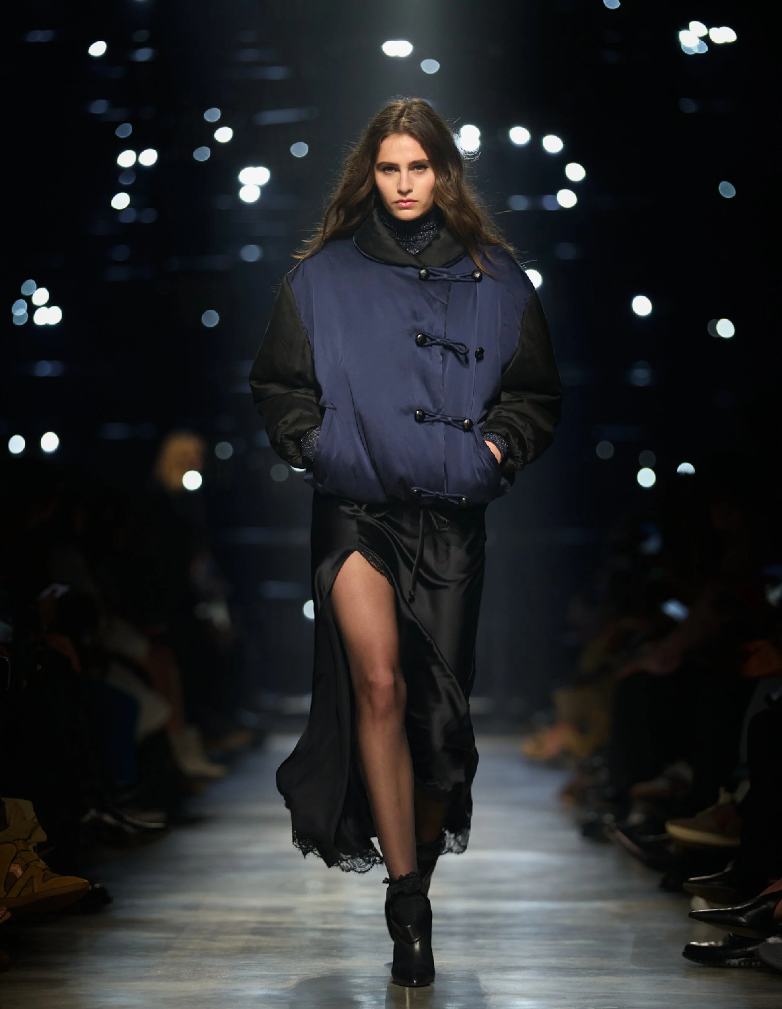  Look 48 