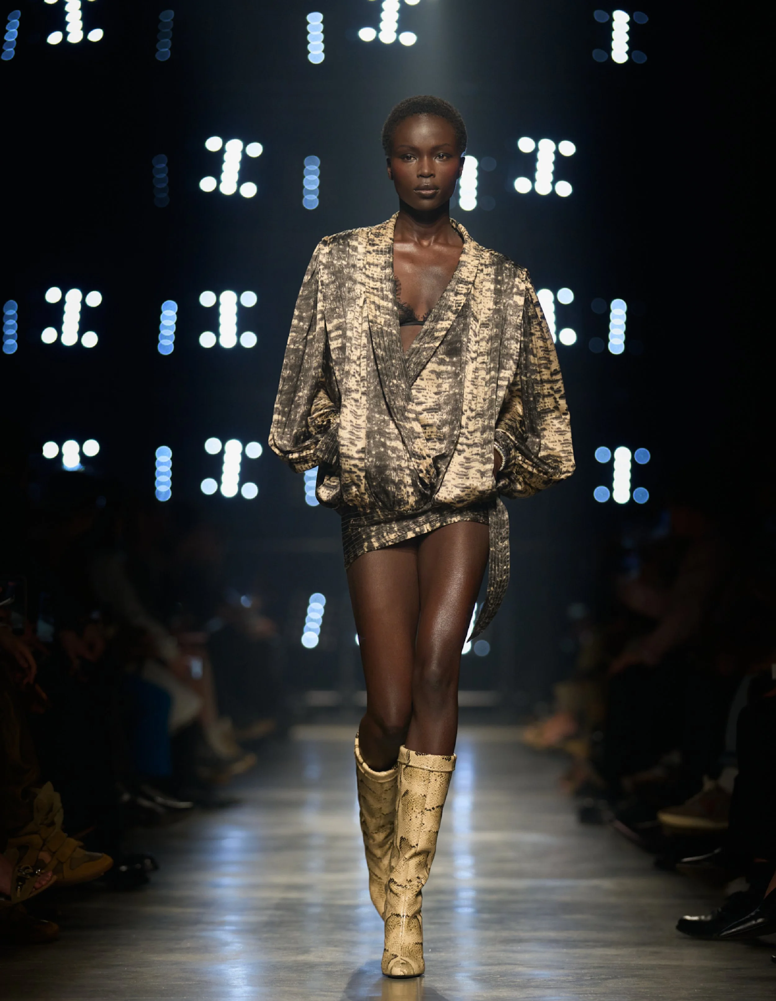  Look 57 