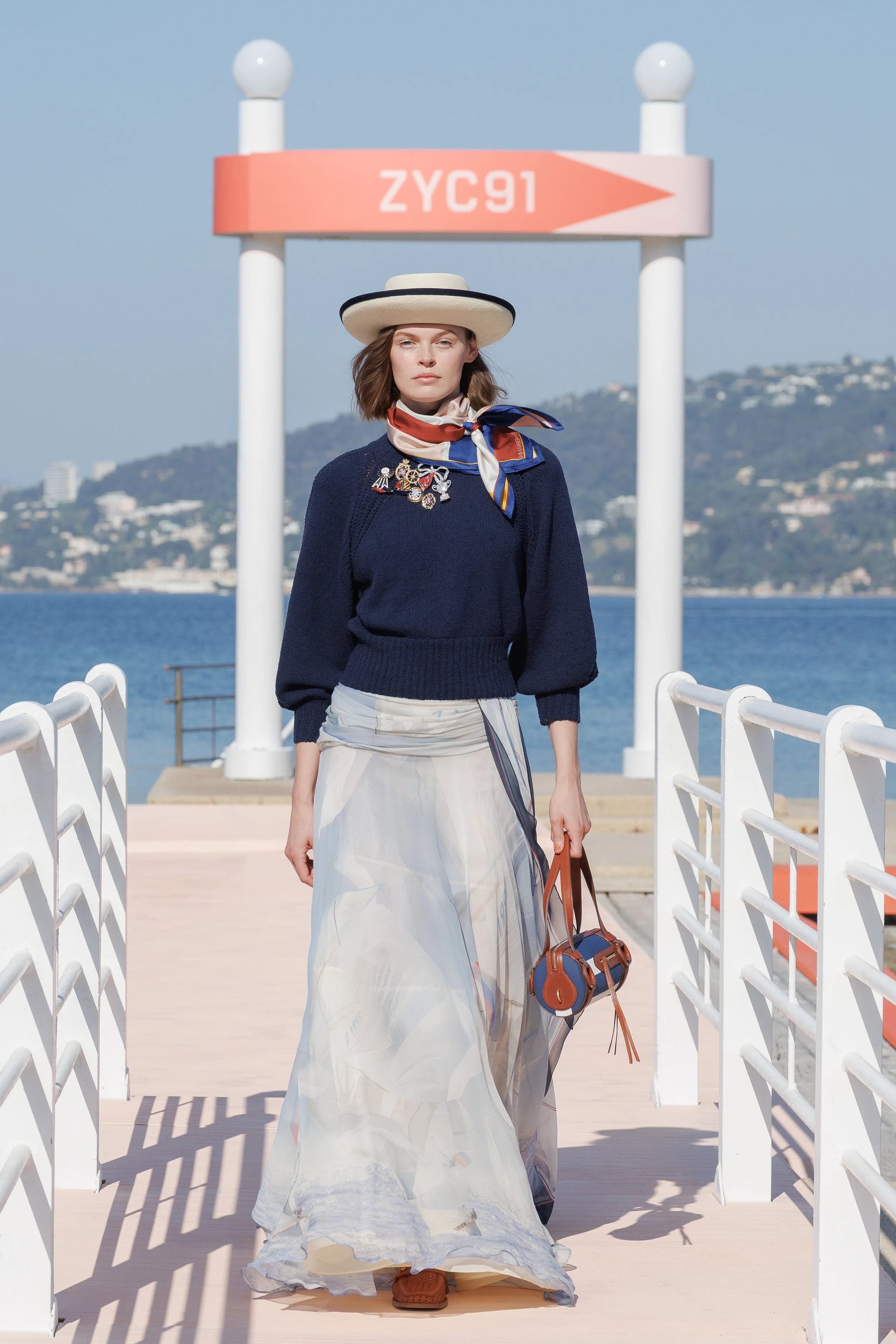  Look 04 