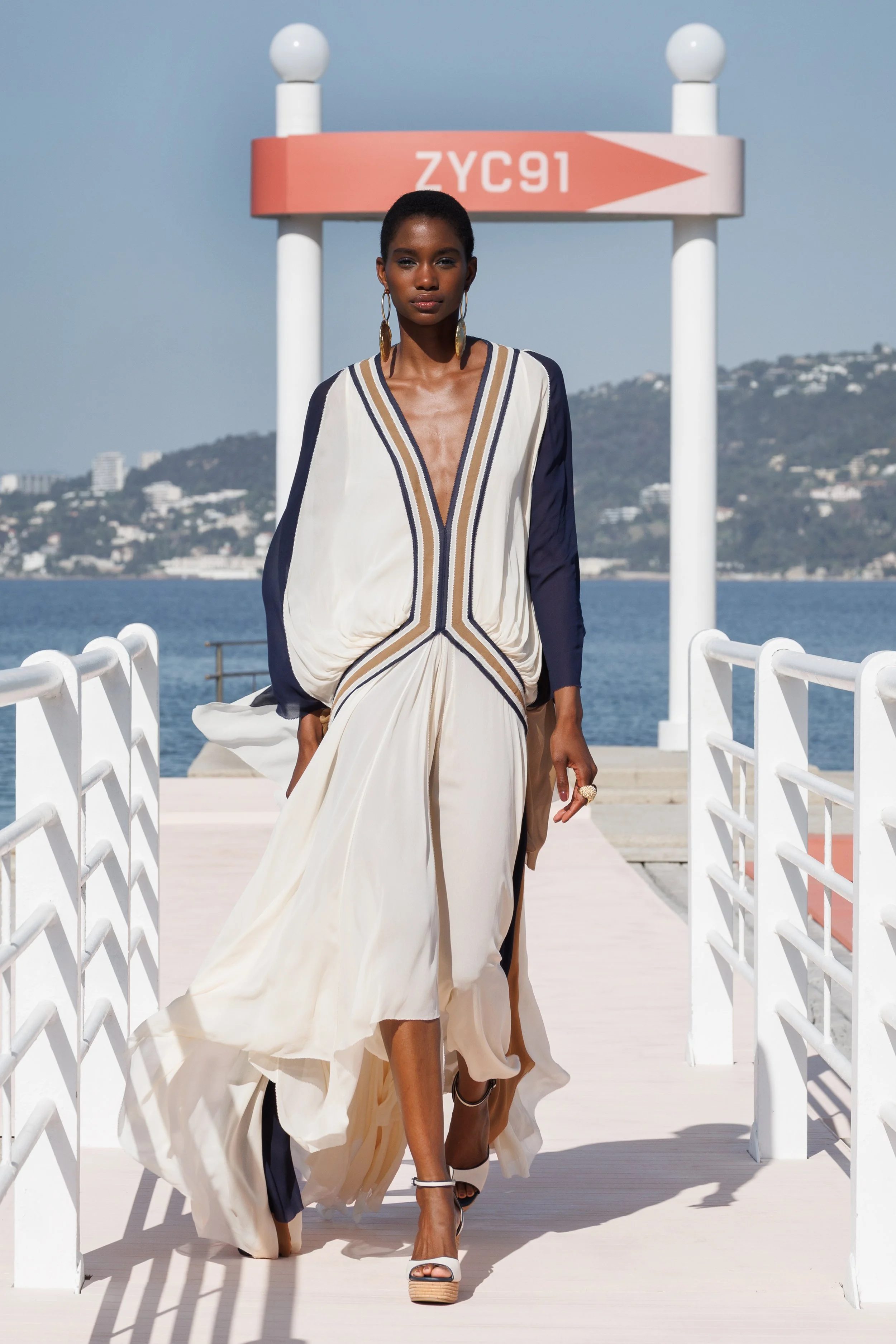  Look 06 