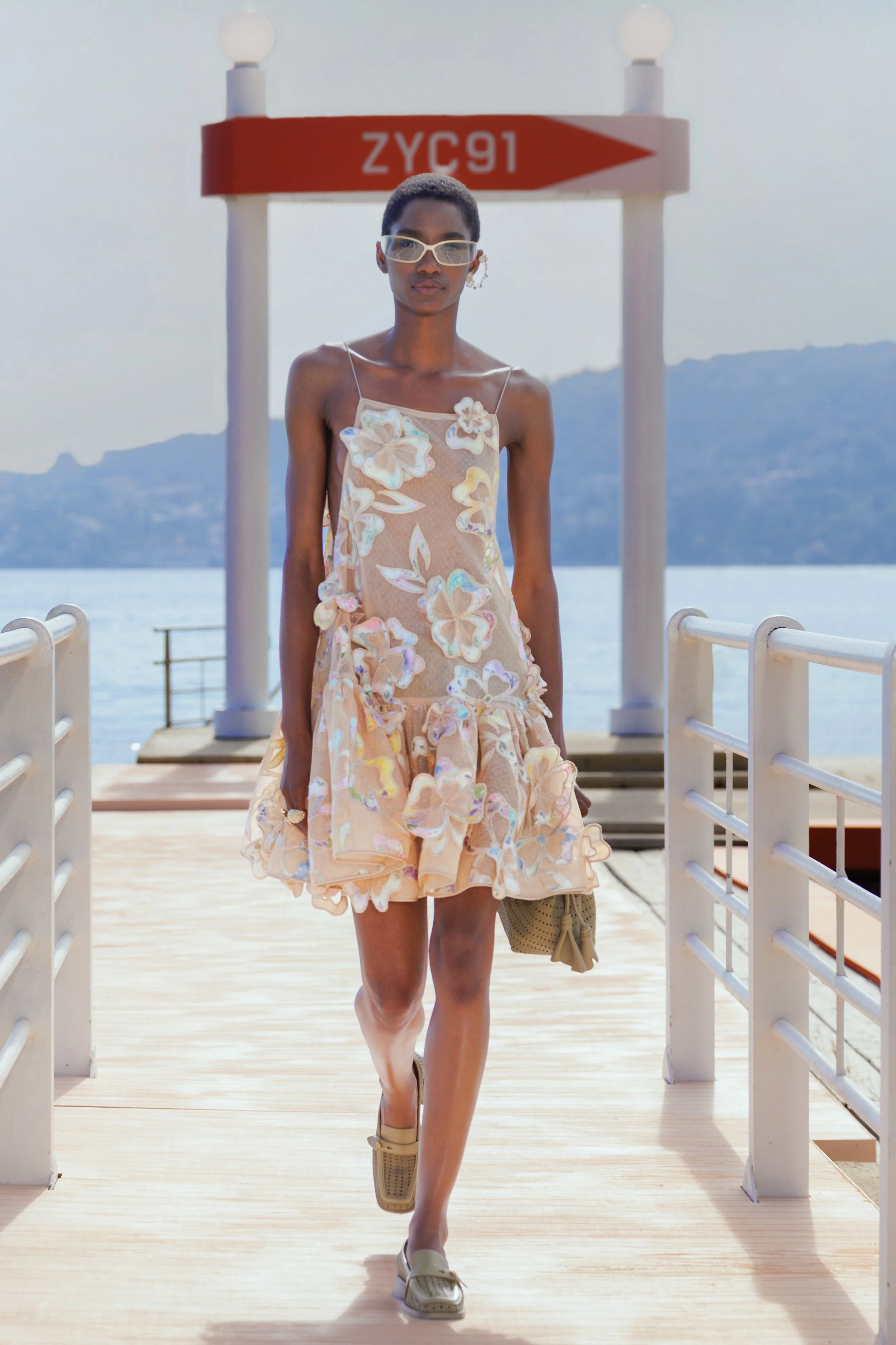 Look 24 