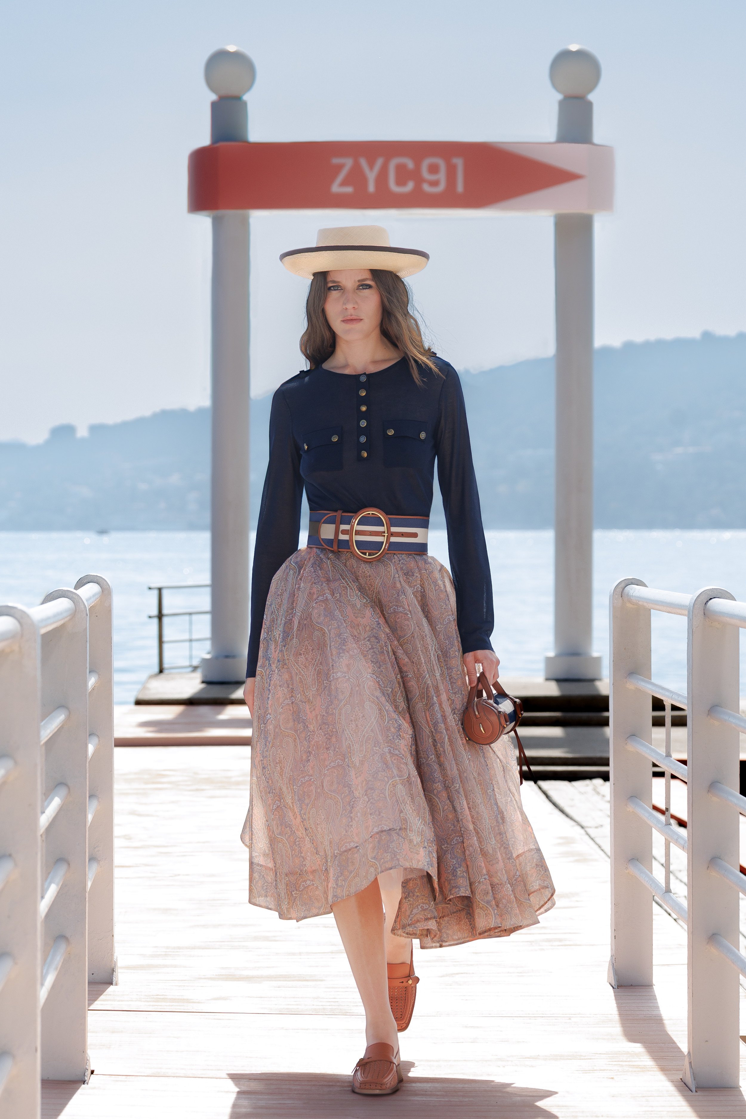  Look 35 