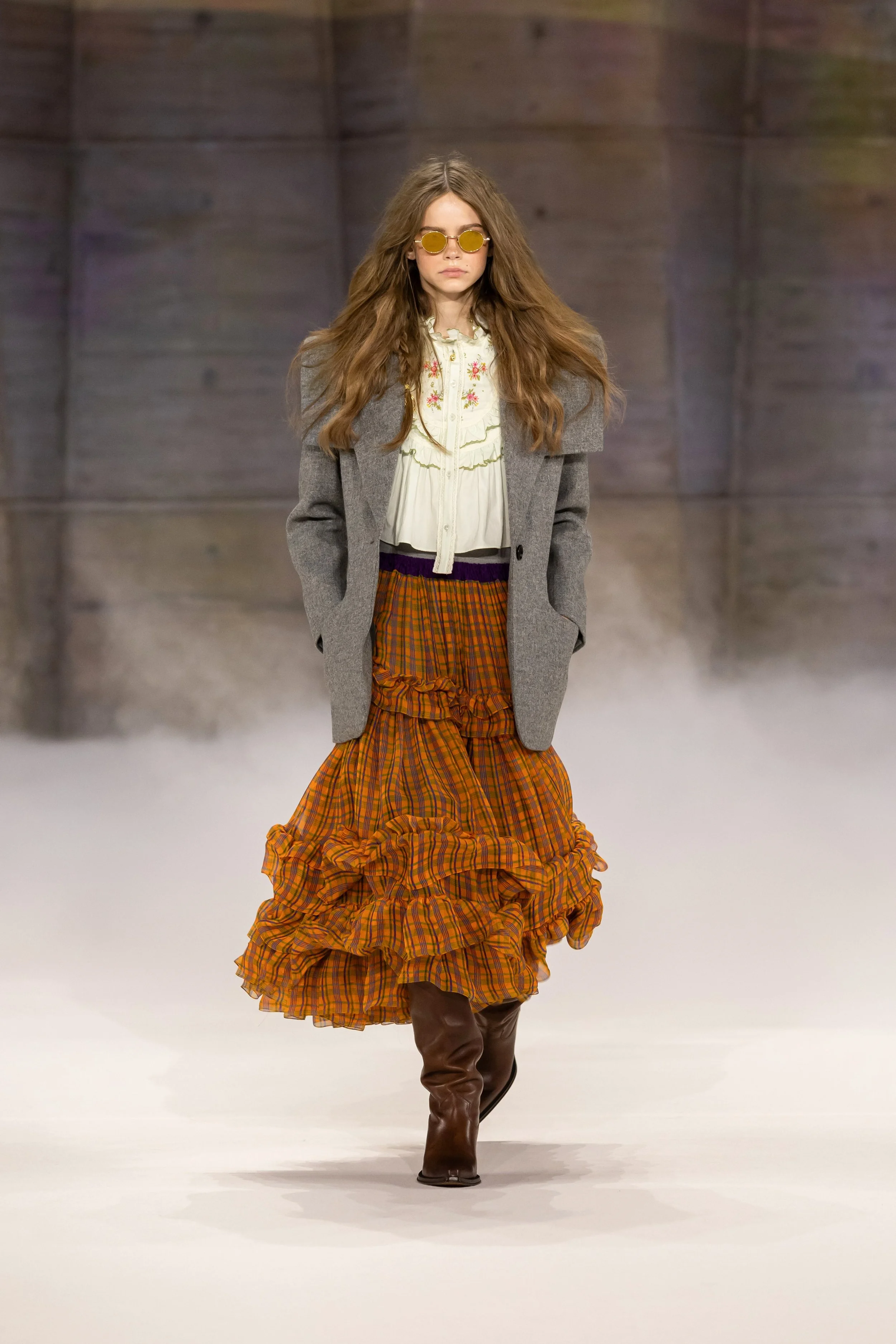  Look 02 
