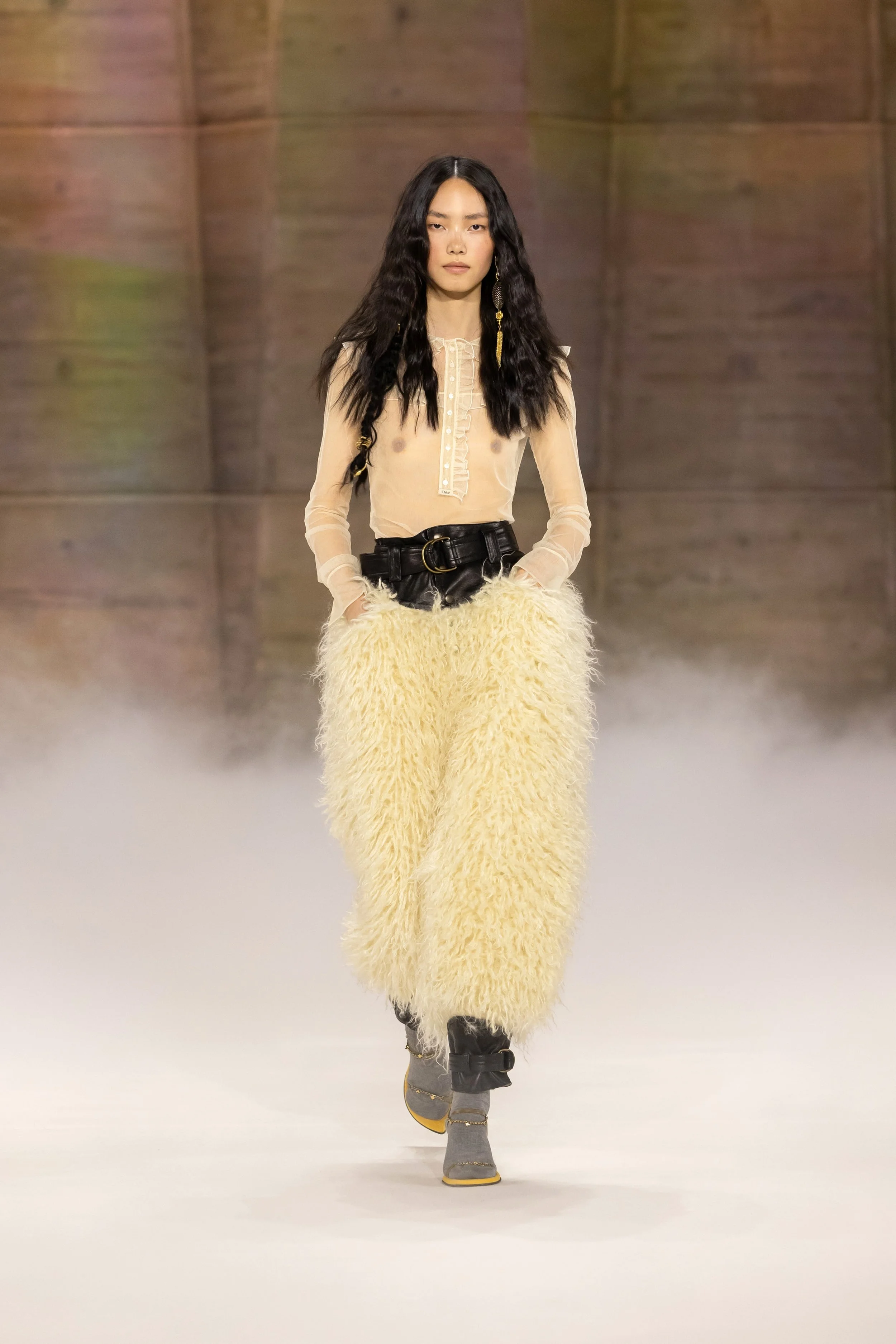  Look 33 
