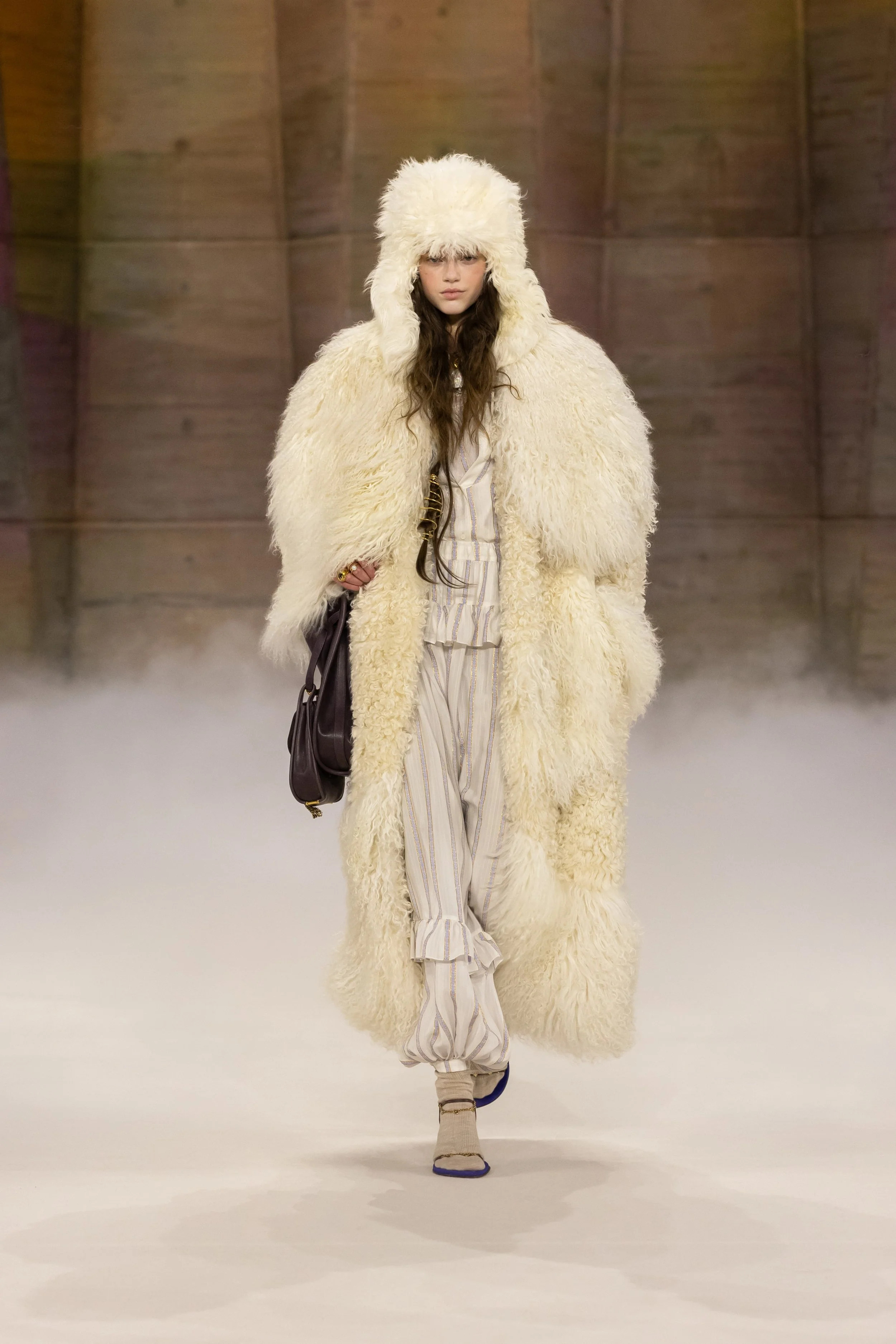  Look 34 