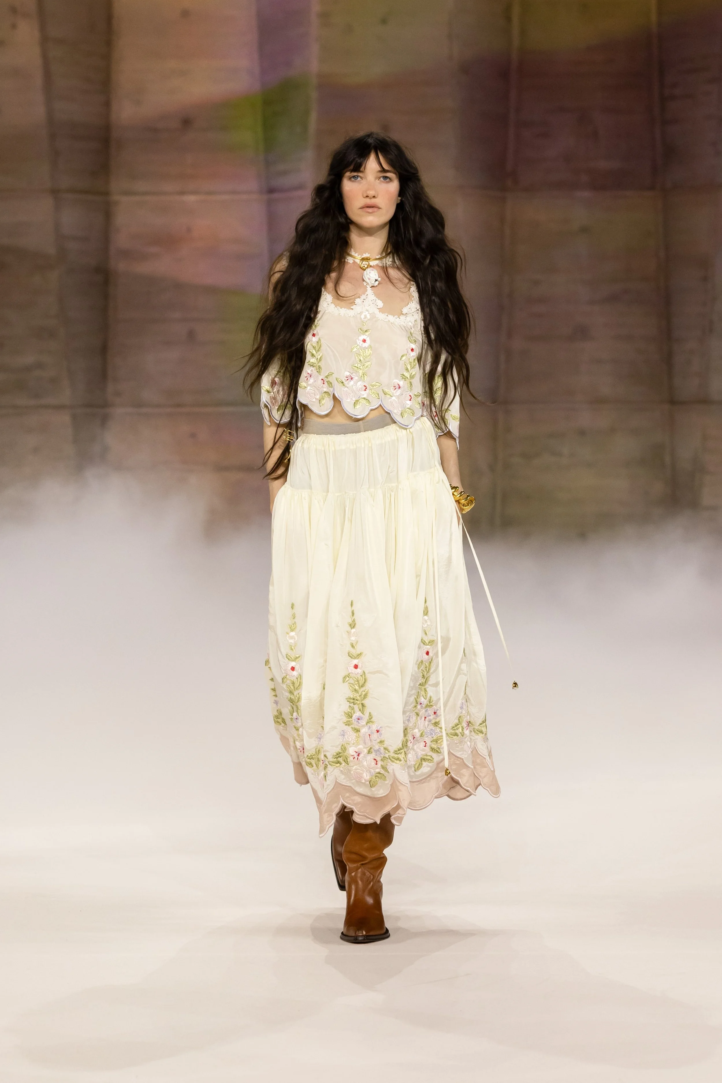  Look 37 