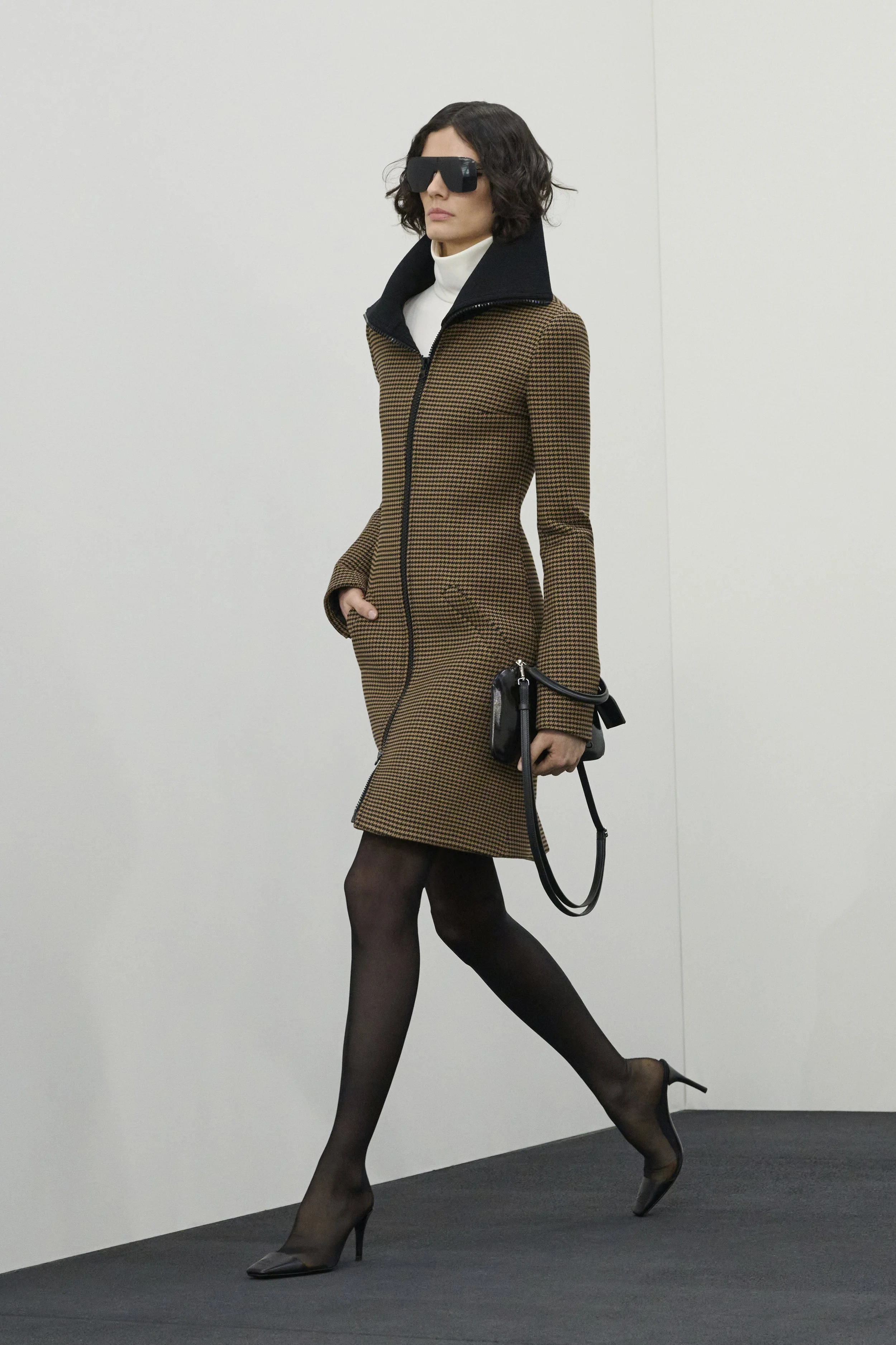  Look 17 