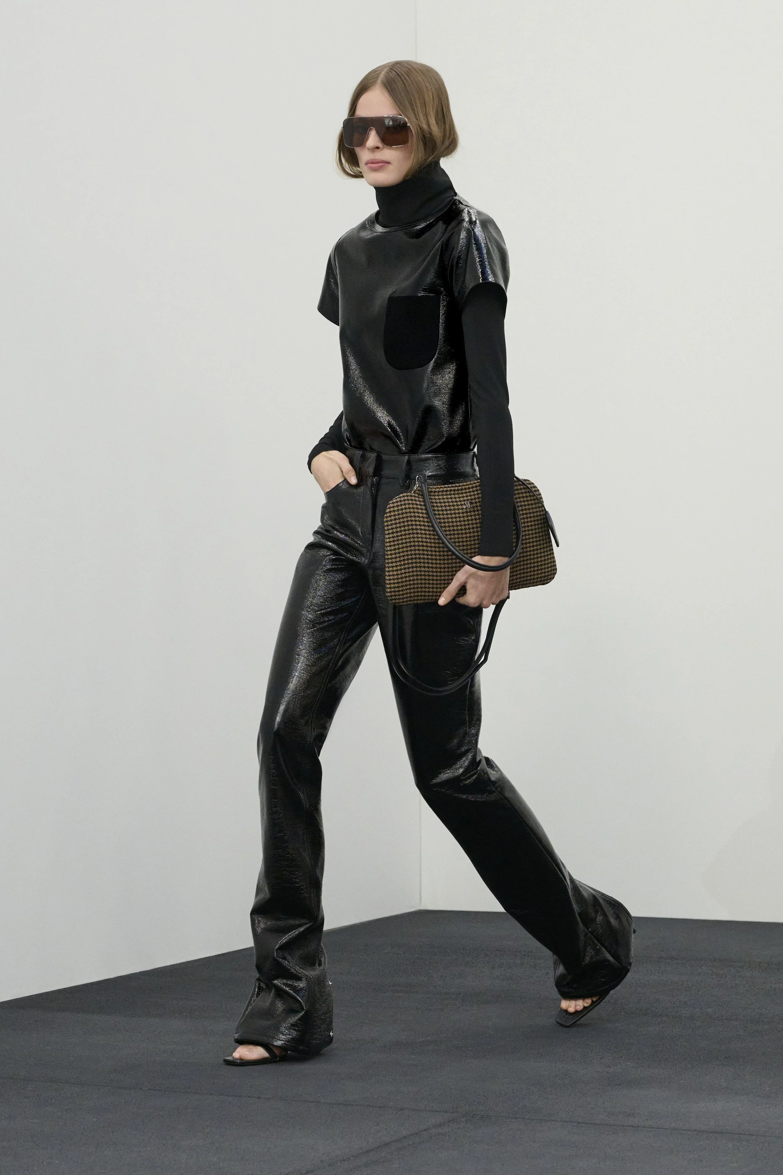  Look 18 