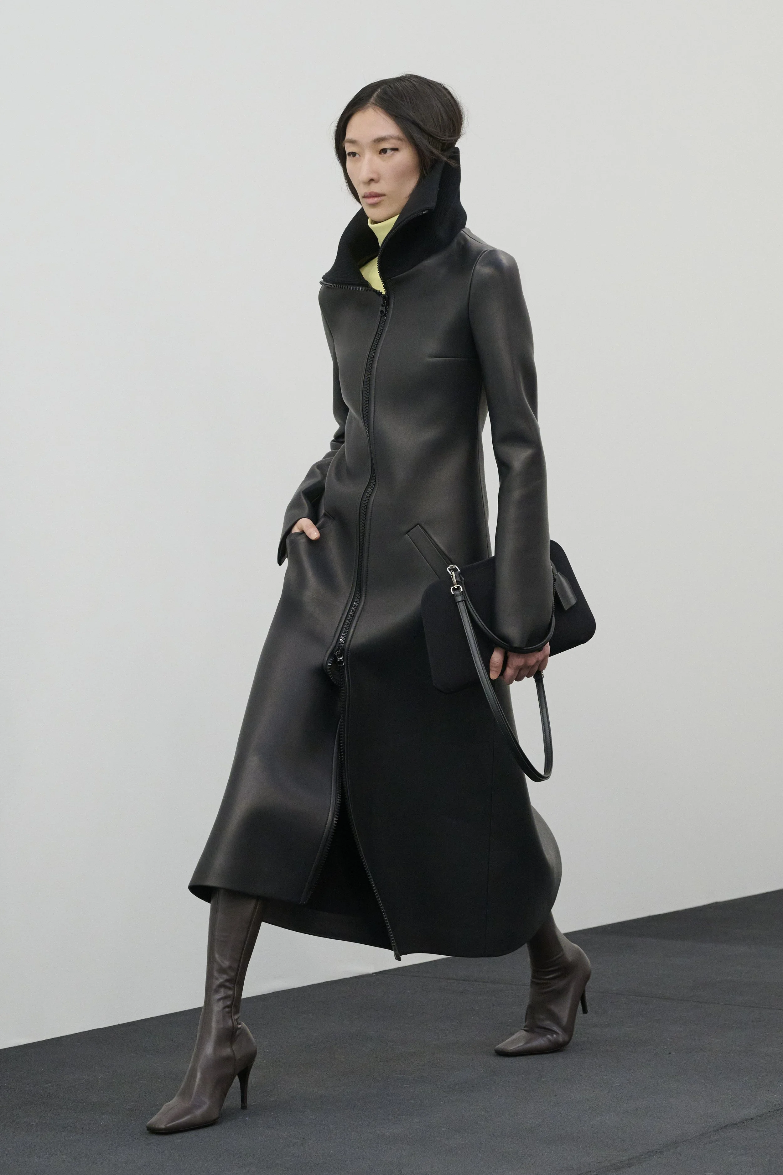  Look 28 