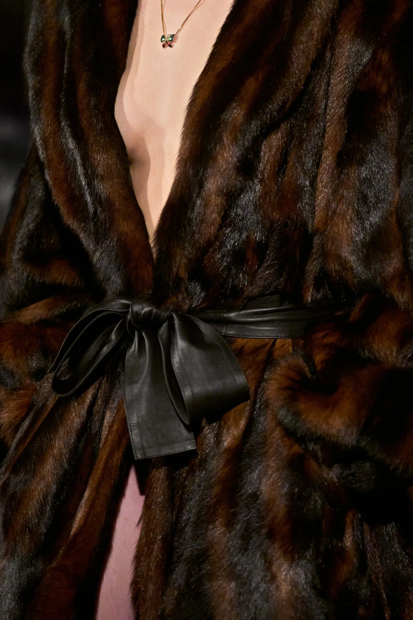 Look 02 · Detail 