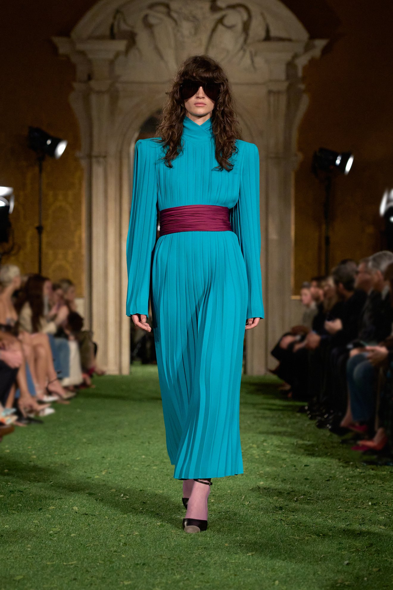  Look 13 