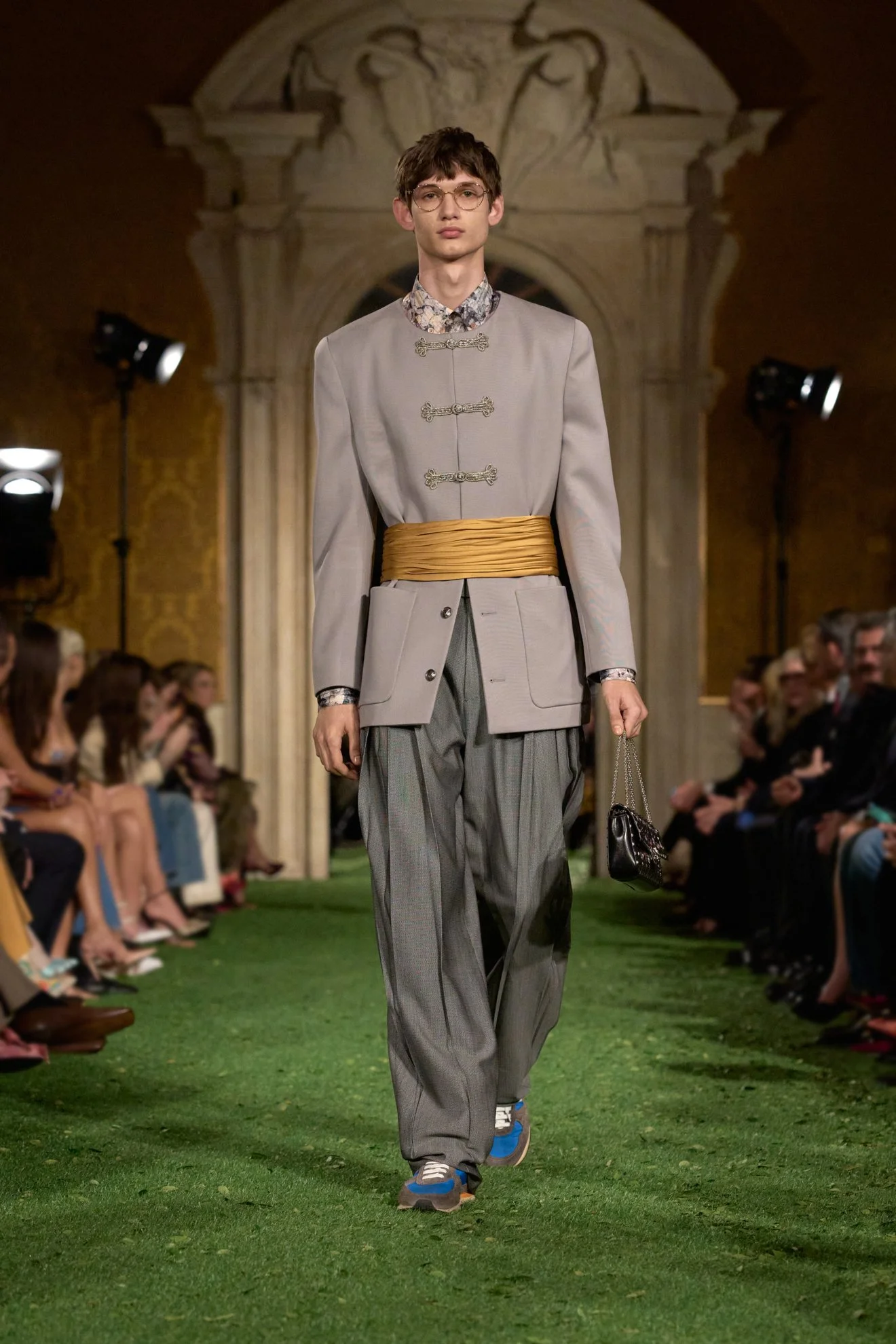  Look 21 