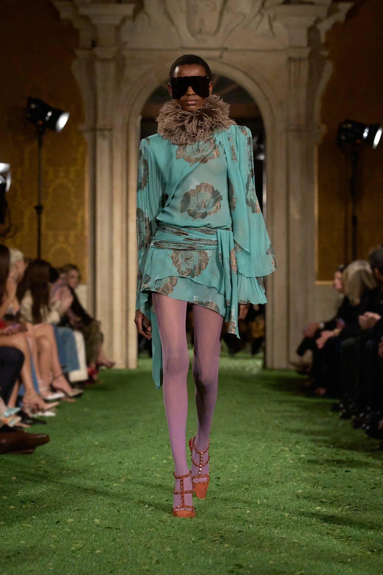  Look 22 