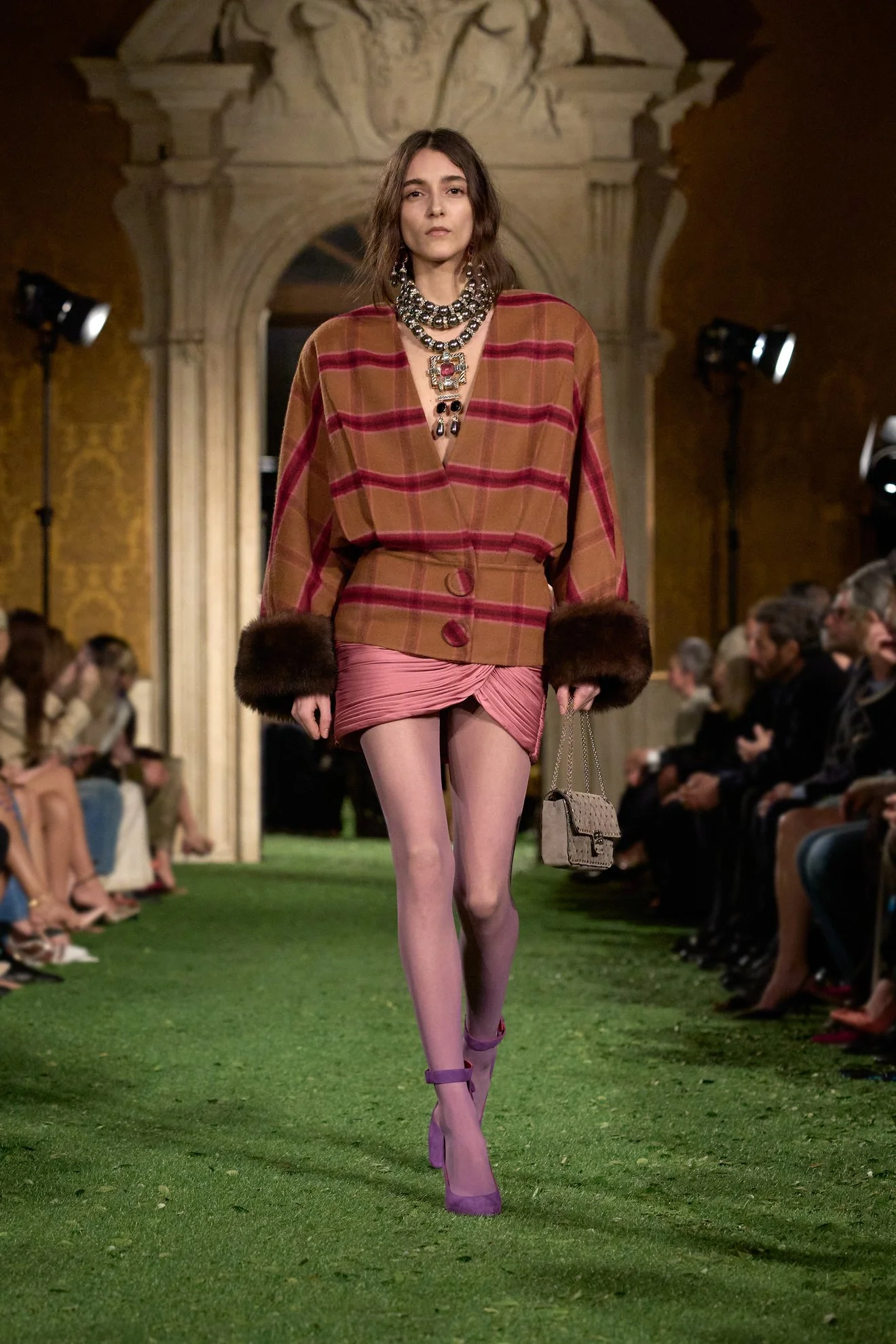  Look 42 
