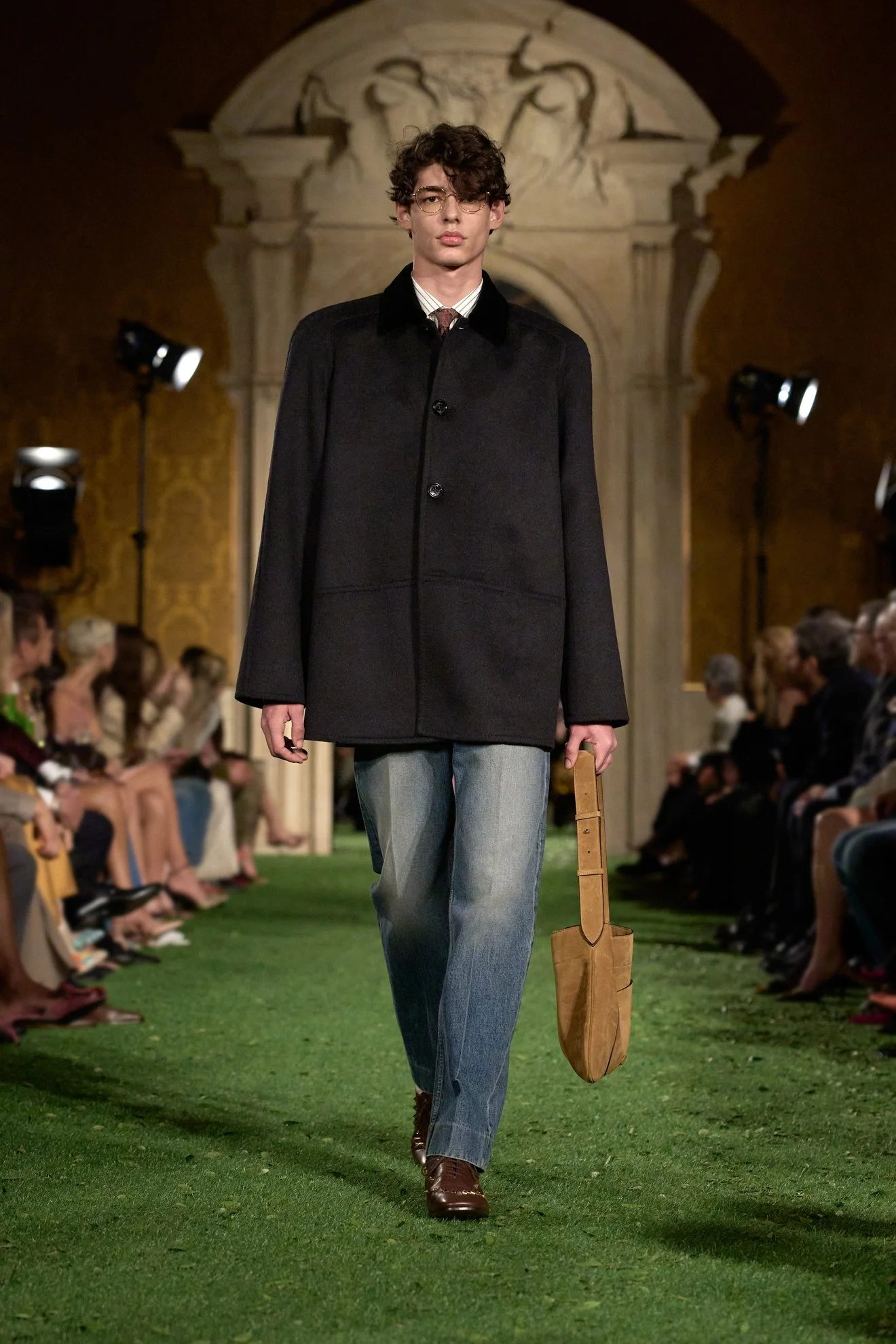  Look 43 
