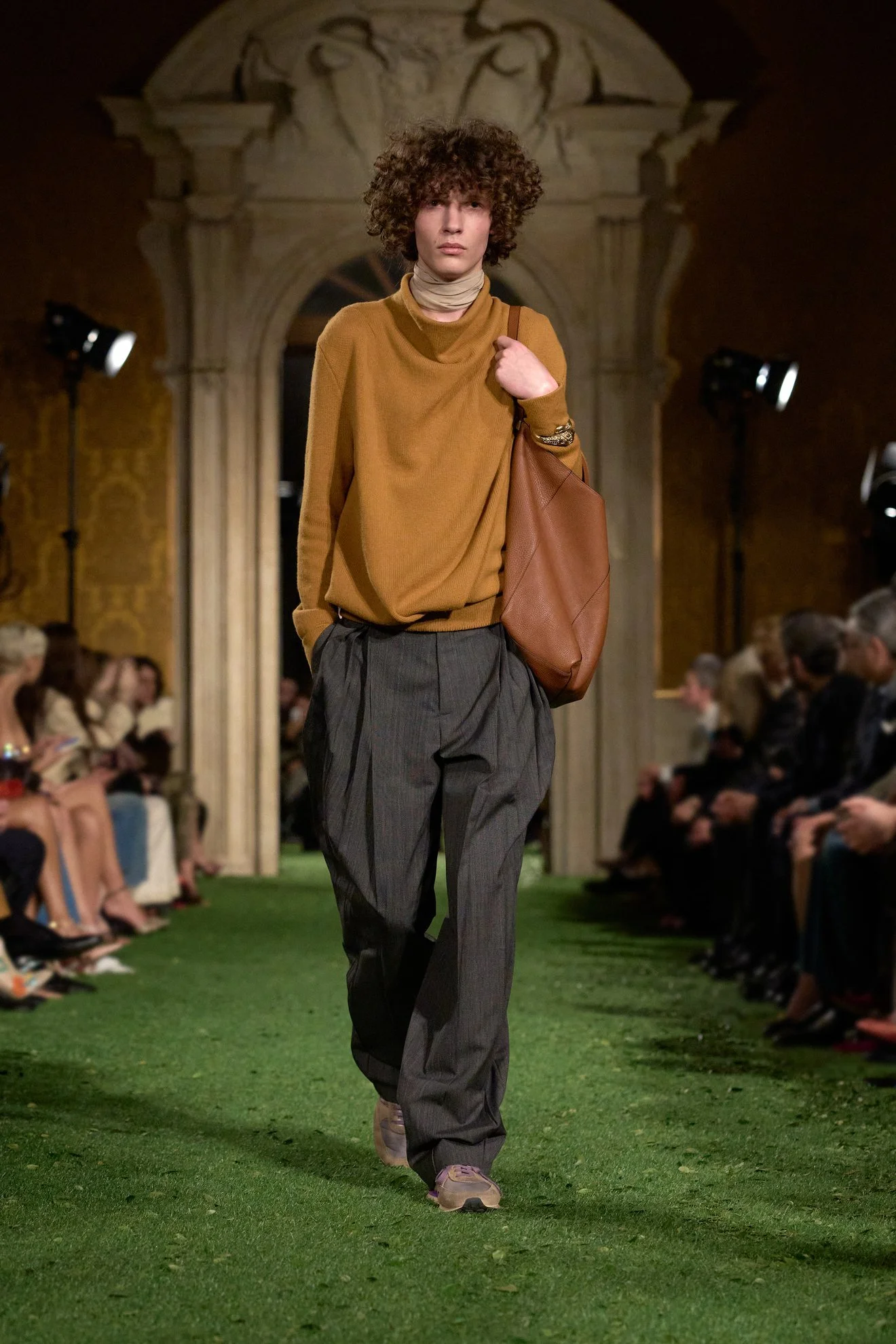  Look 54 