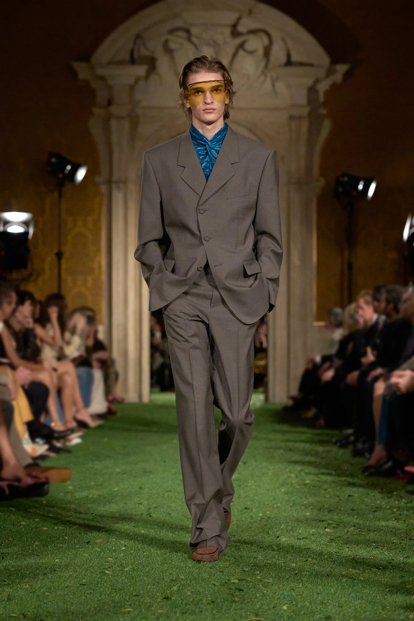  Look 63 
