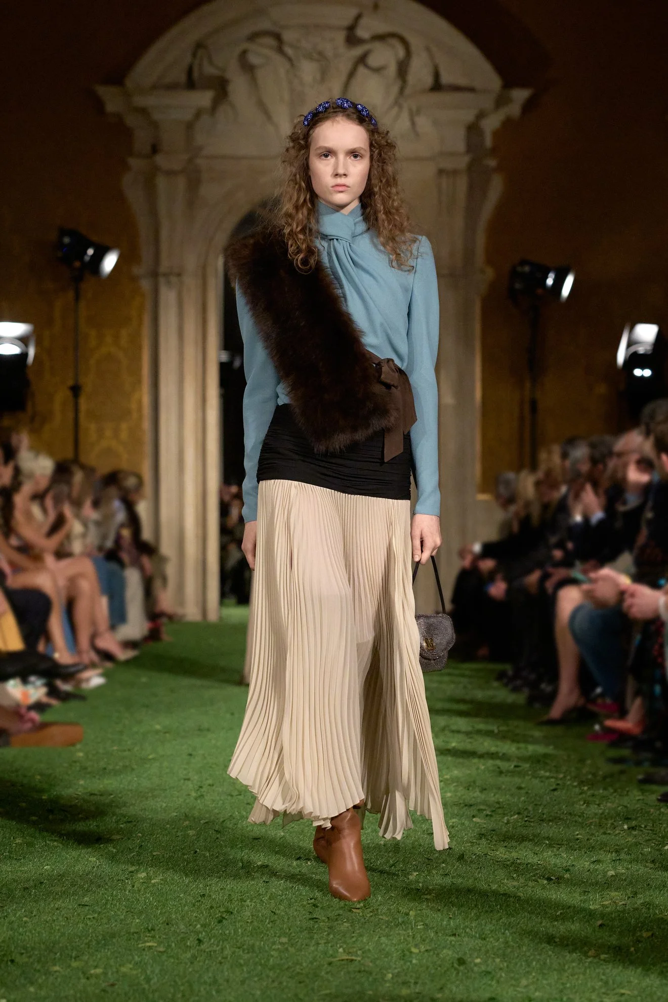  Look 74 
