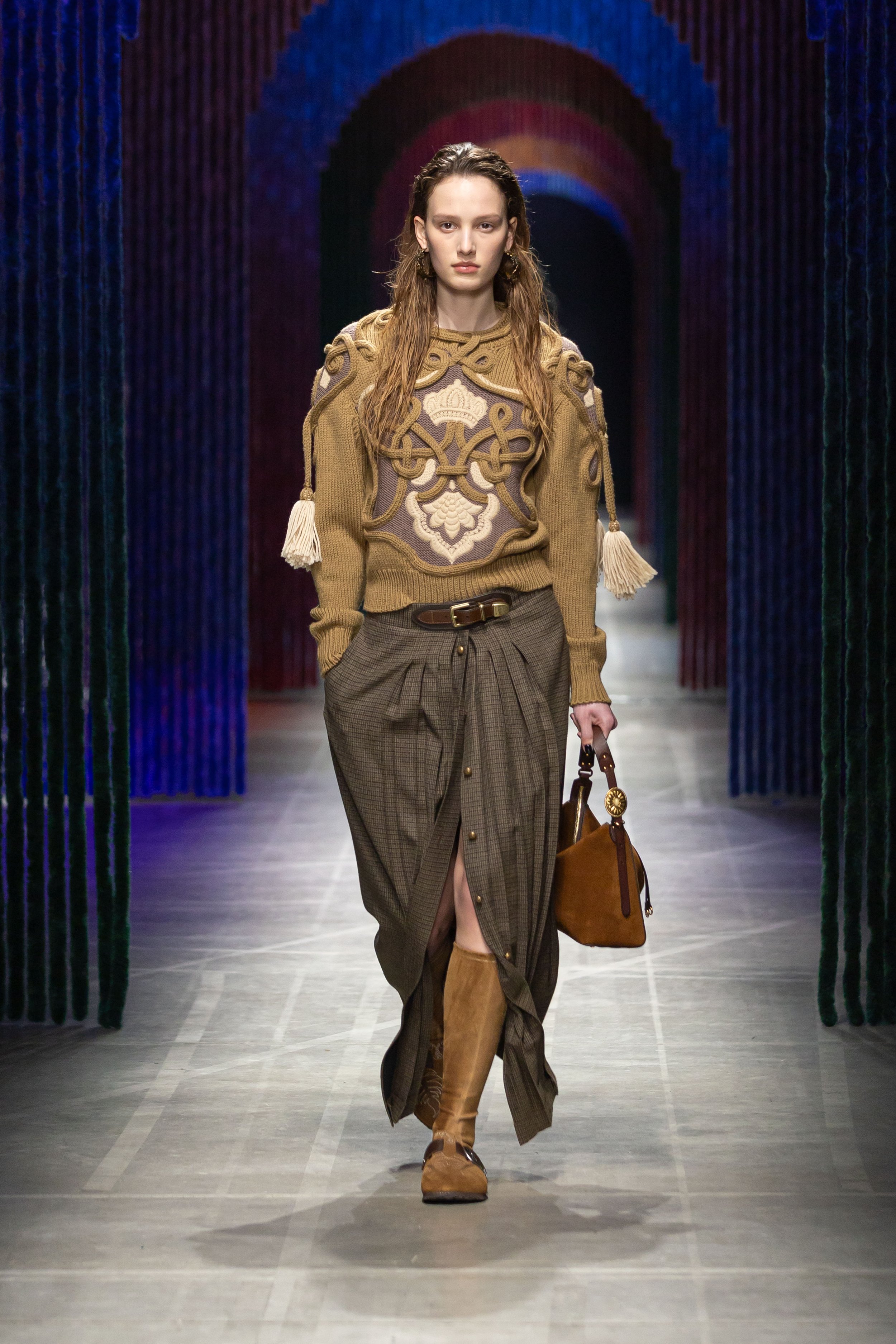  Look 11 