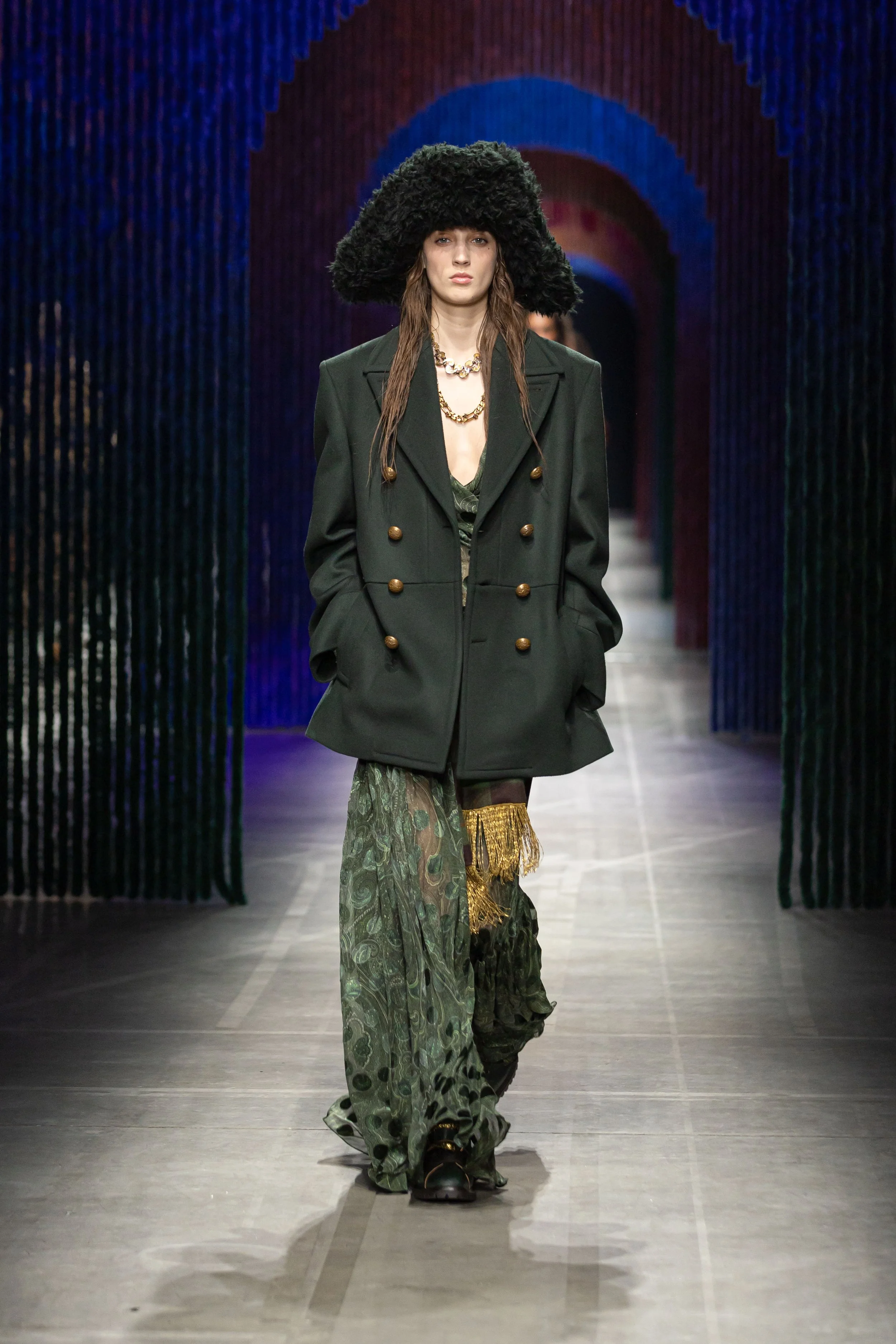 Look 13 