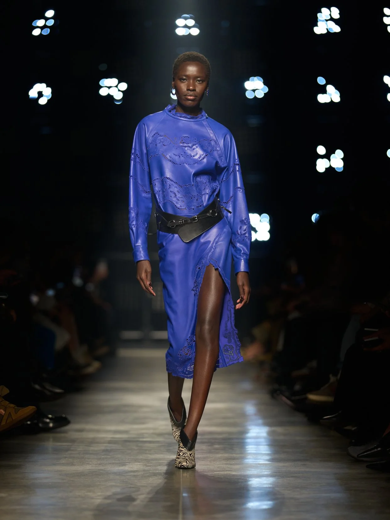  Look 10 