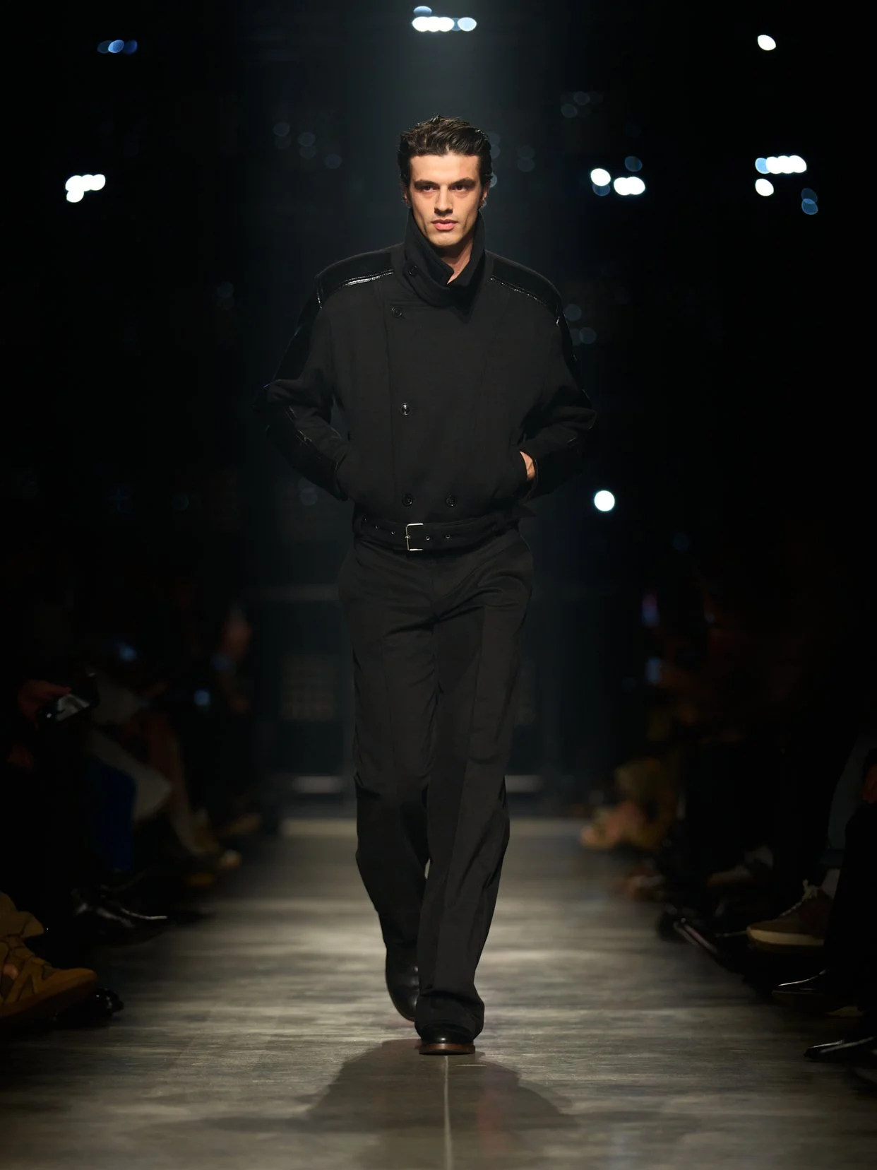  Look 16 