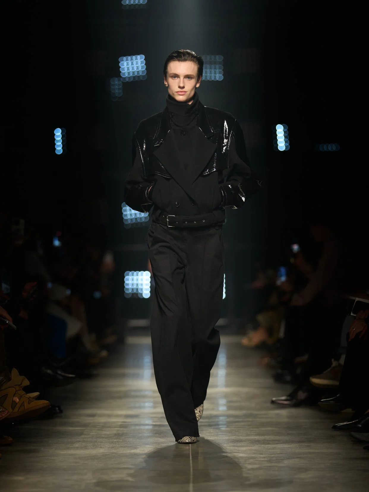  Look 18 