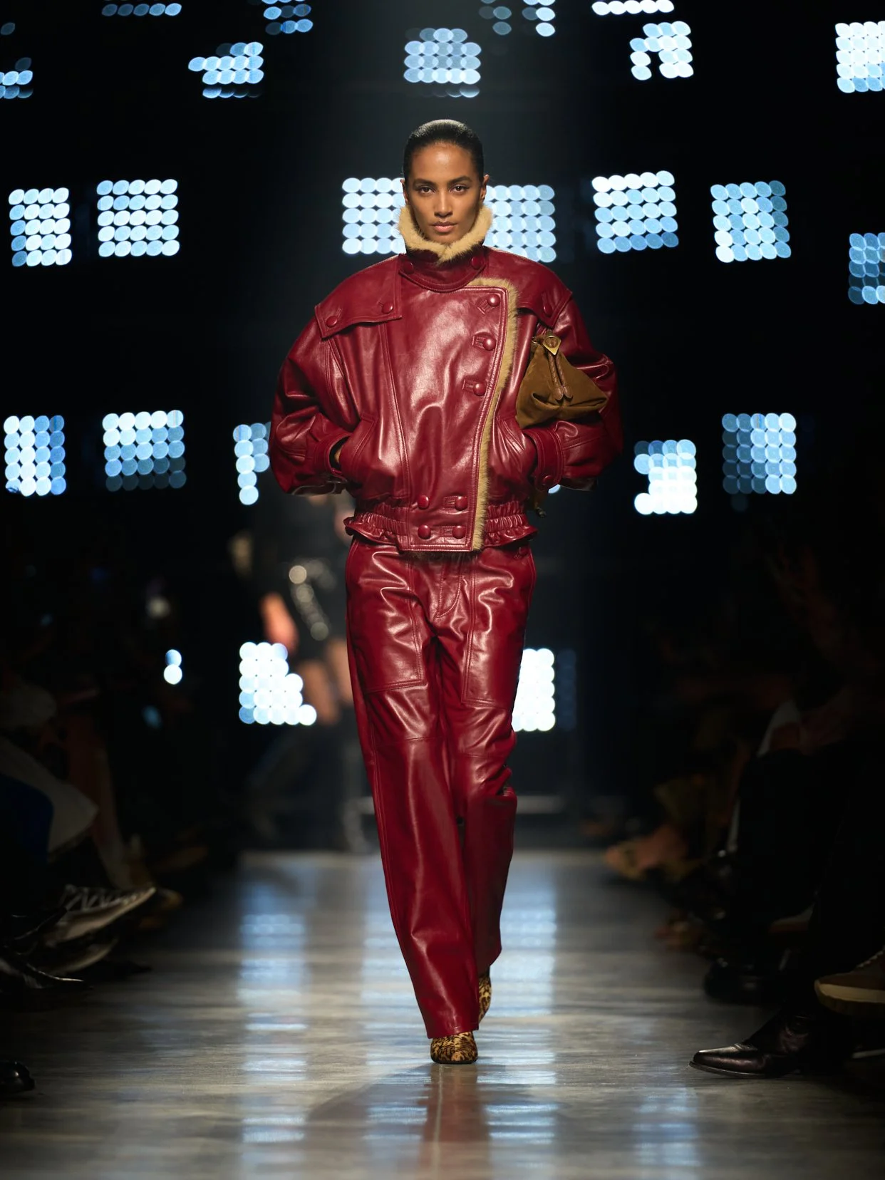 Look 21 