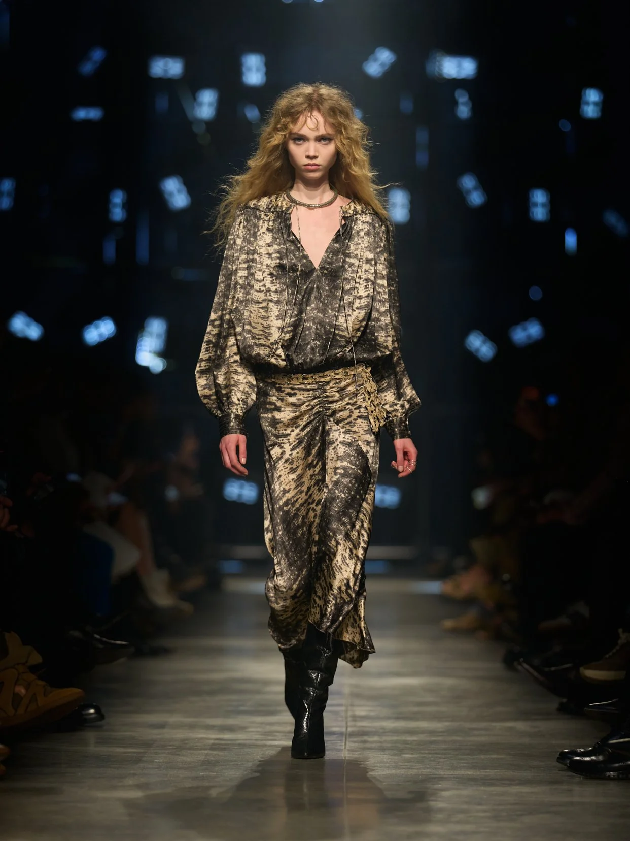  Look 37 