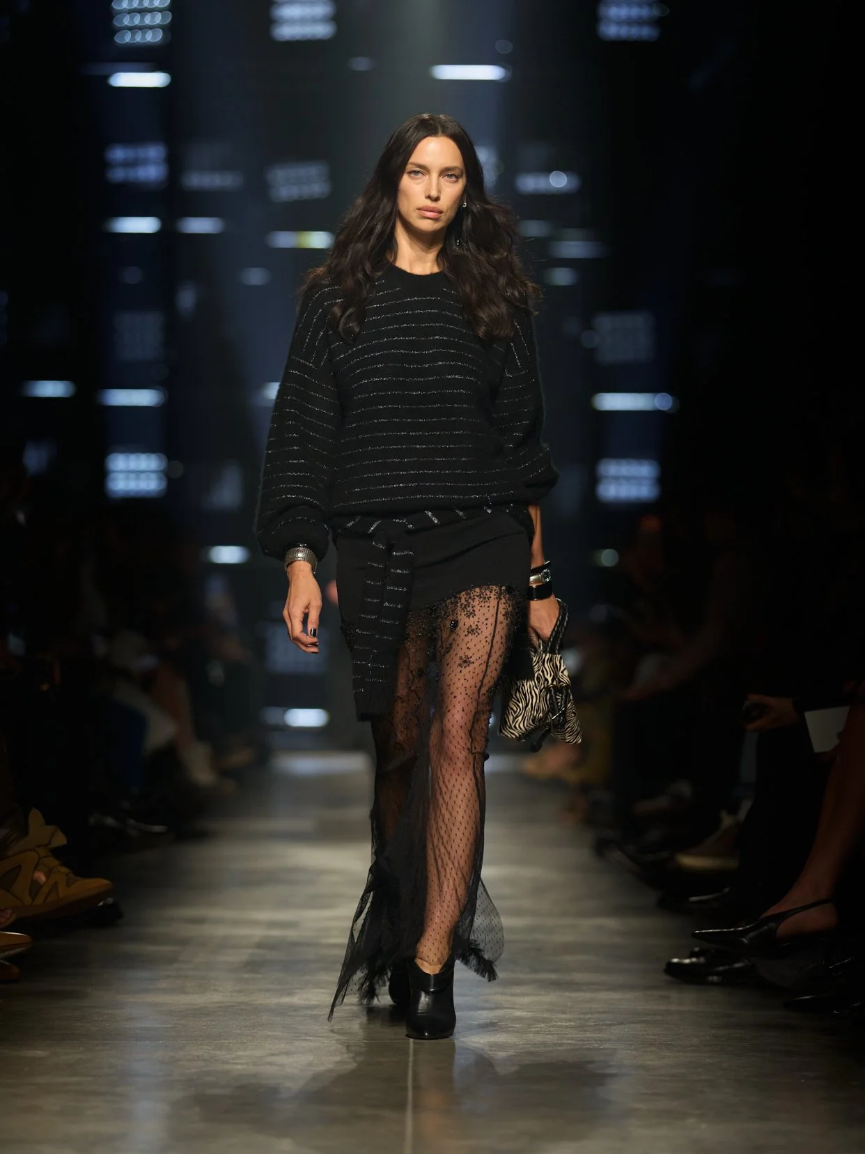  Look 39 