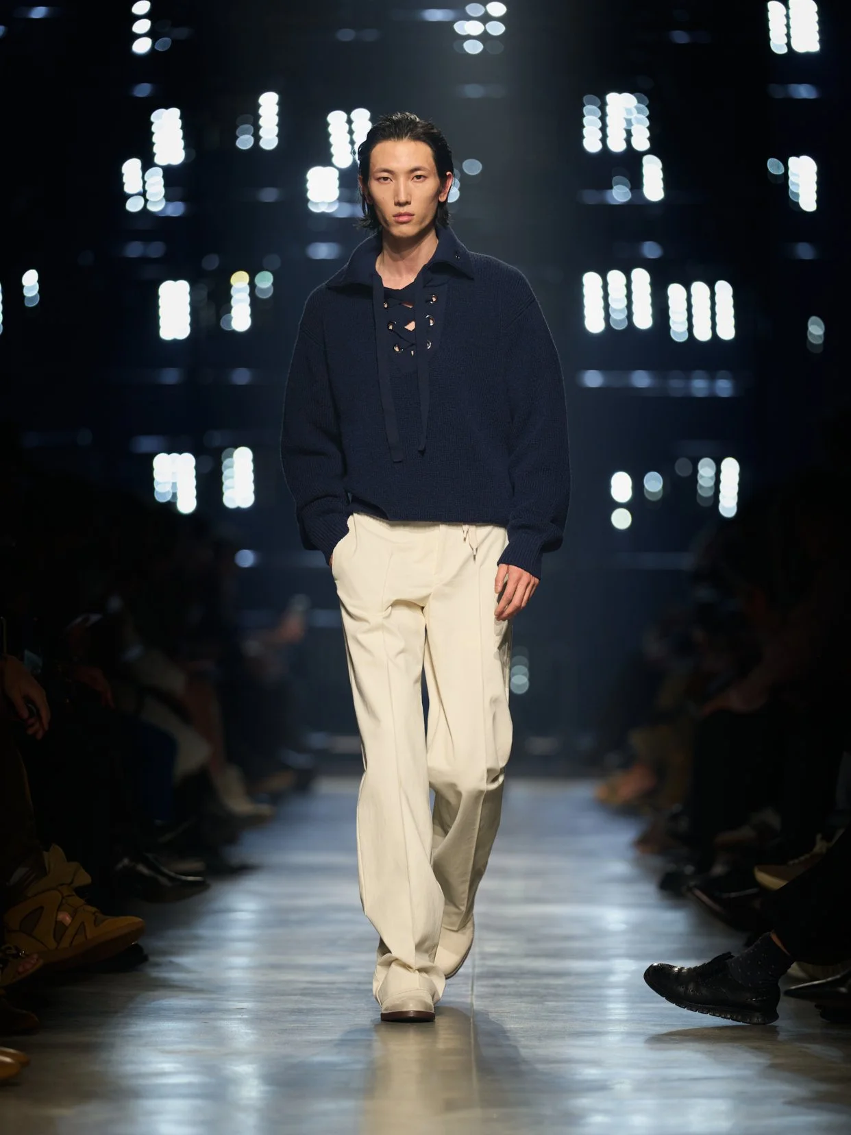  Look 46 