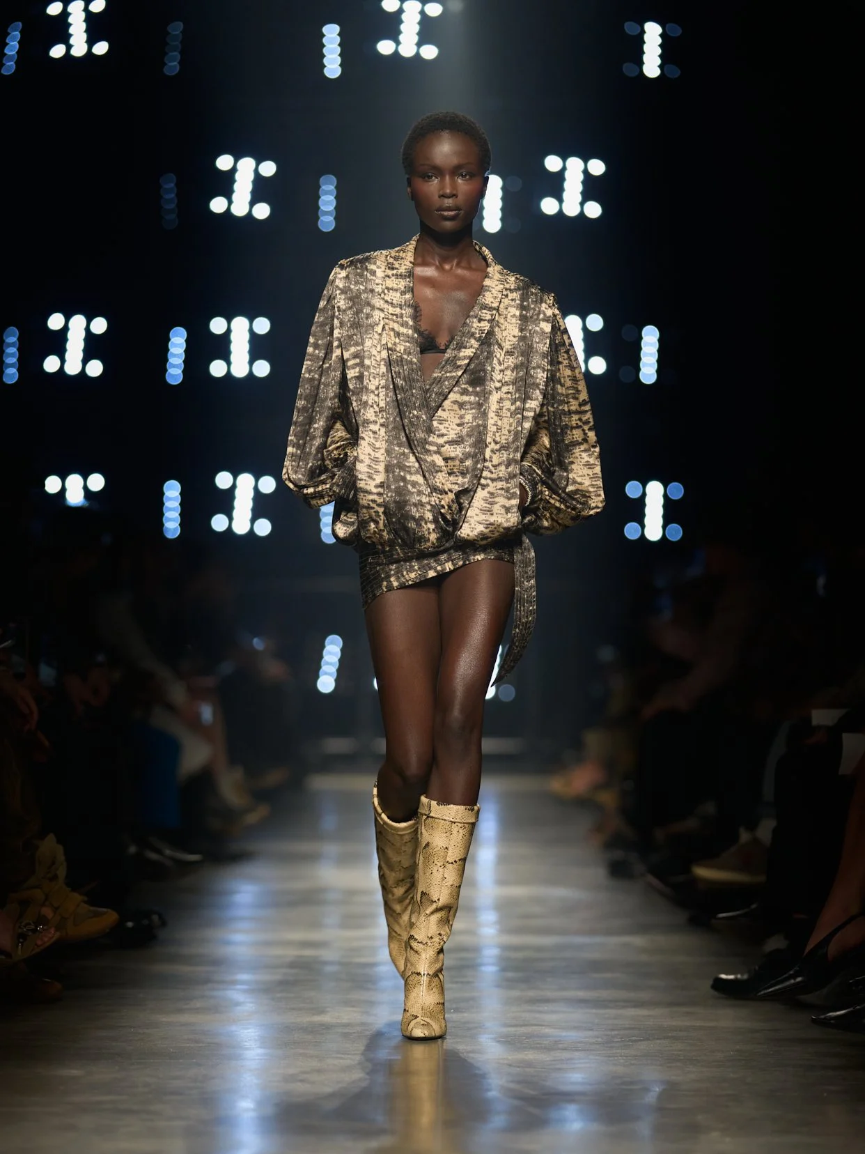  Look 57 