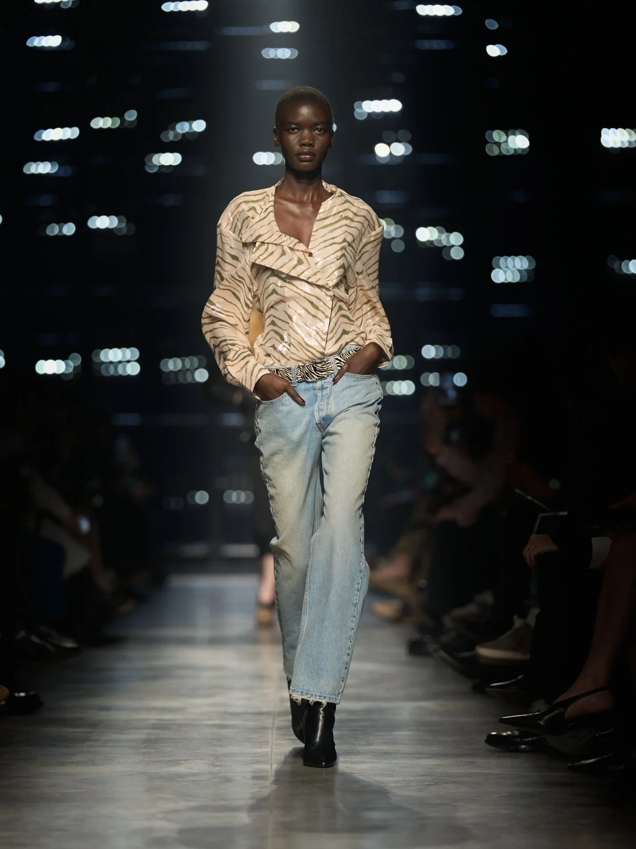  Look 62 
