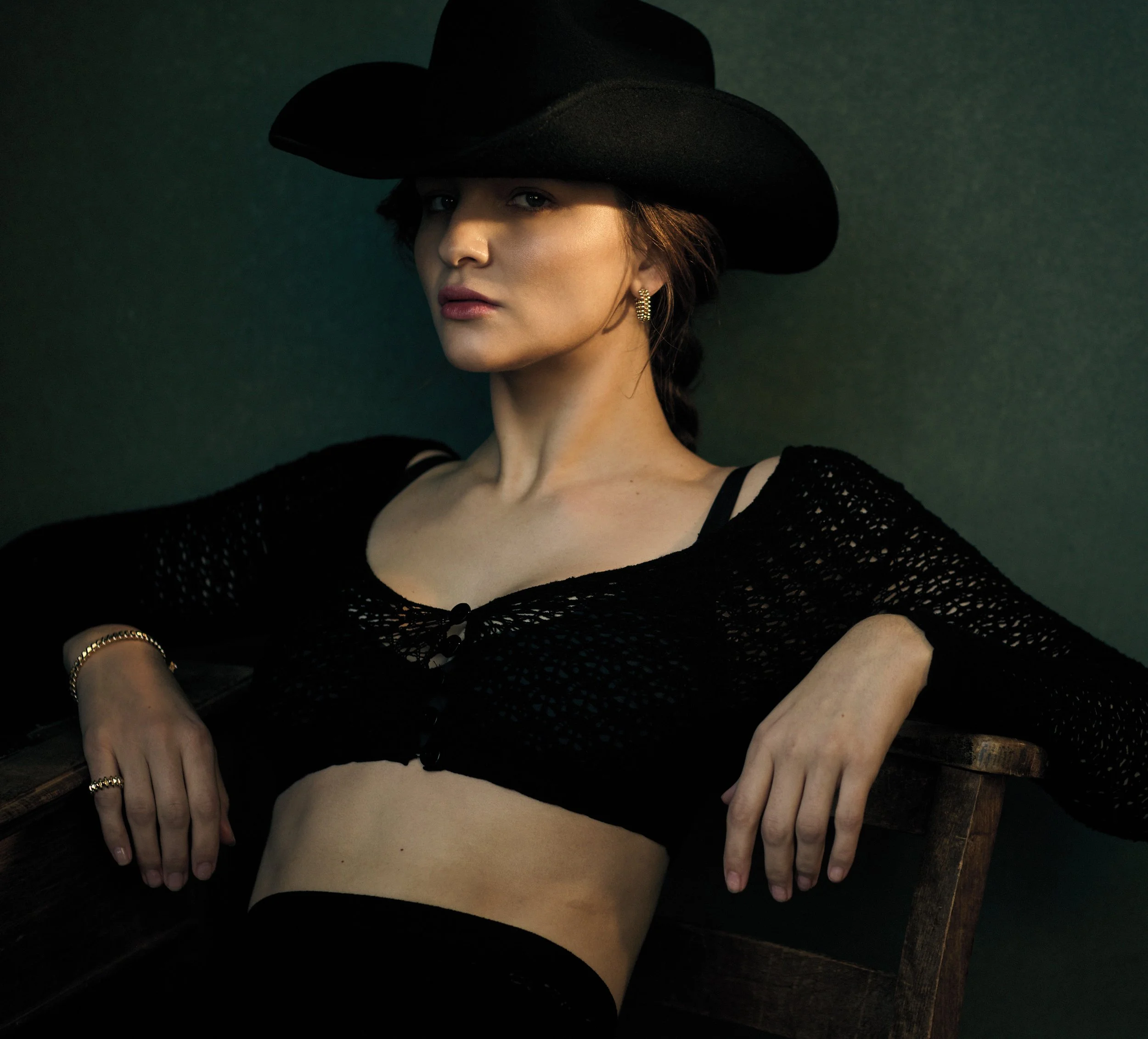 INTERVIEW WITH LISA VICARI2-2.jpg