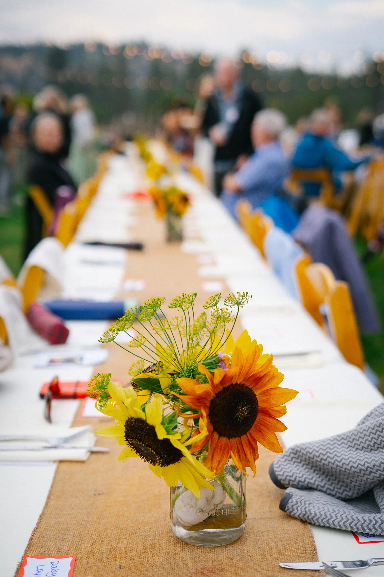 seed-to-table-oregon-sisters-fall-harvest-dinner-2025-CL-74-vase-table.jpg