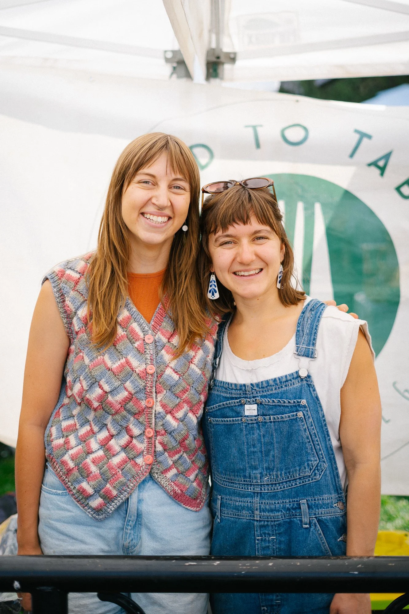 seed-to-table-oregon-sisters-farmers-market-2026-OZ-241-S2T-booth-managers.jpg