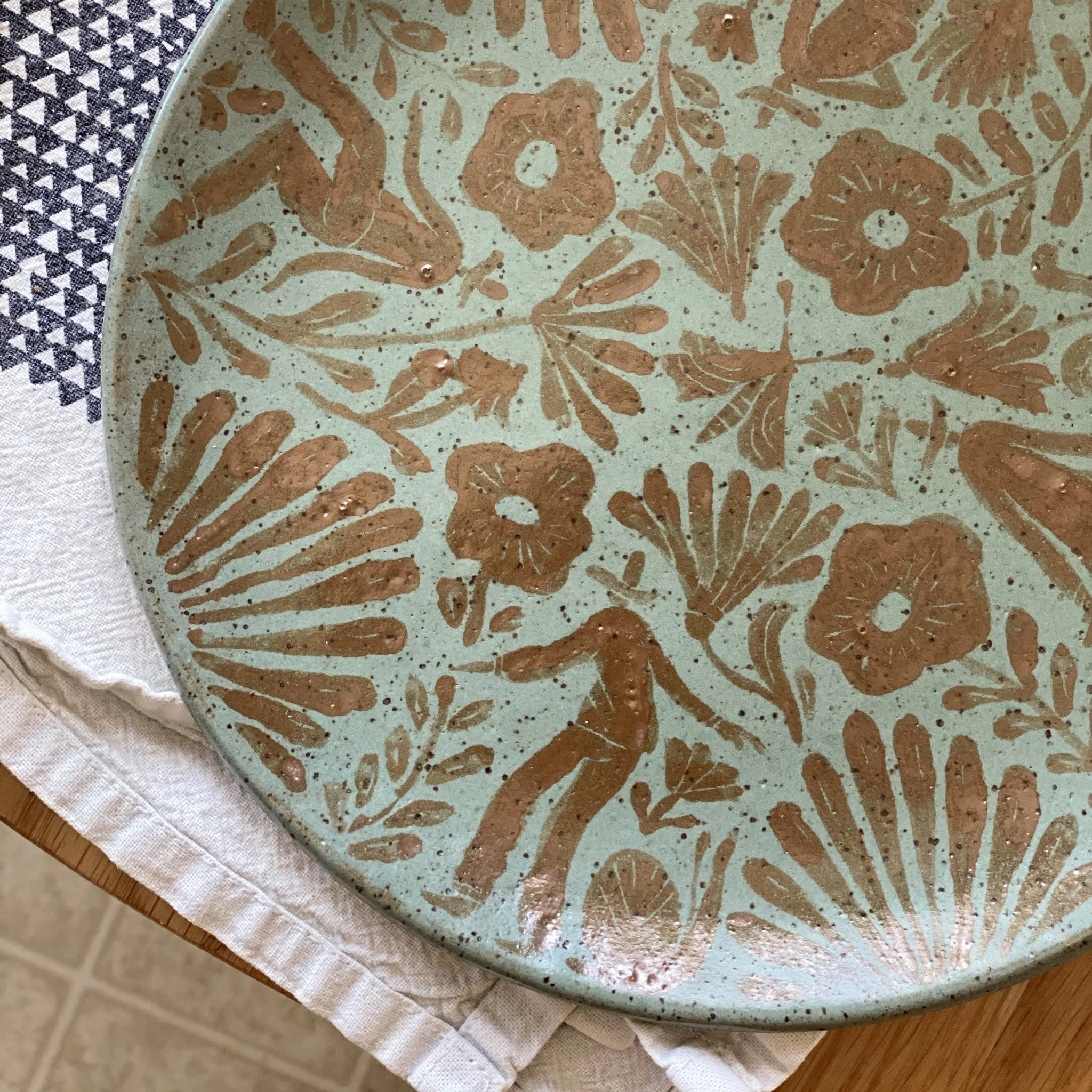 greenandbrownplate_eab29841-4916-4aba-885a-f9a120303438_1024x1024@2x.jpeg