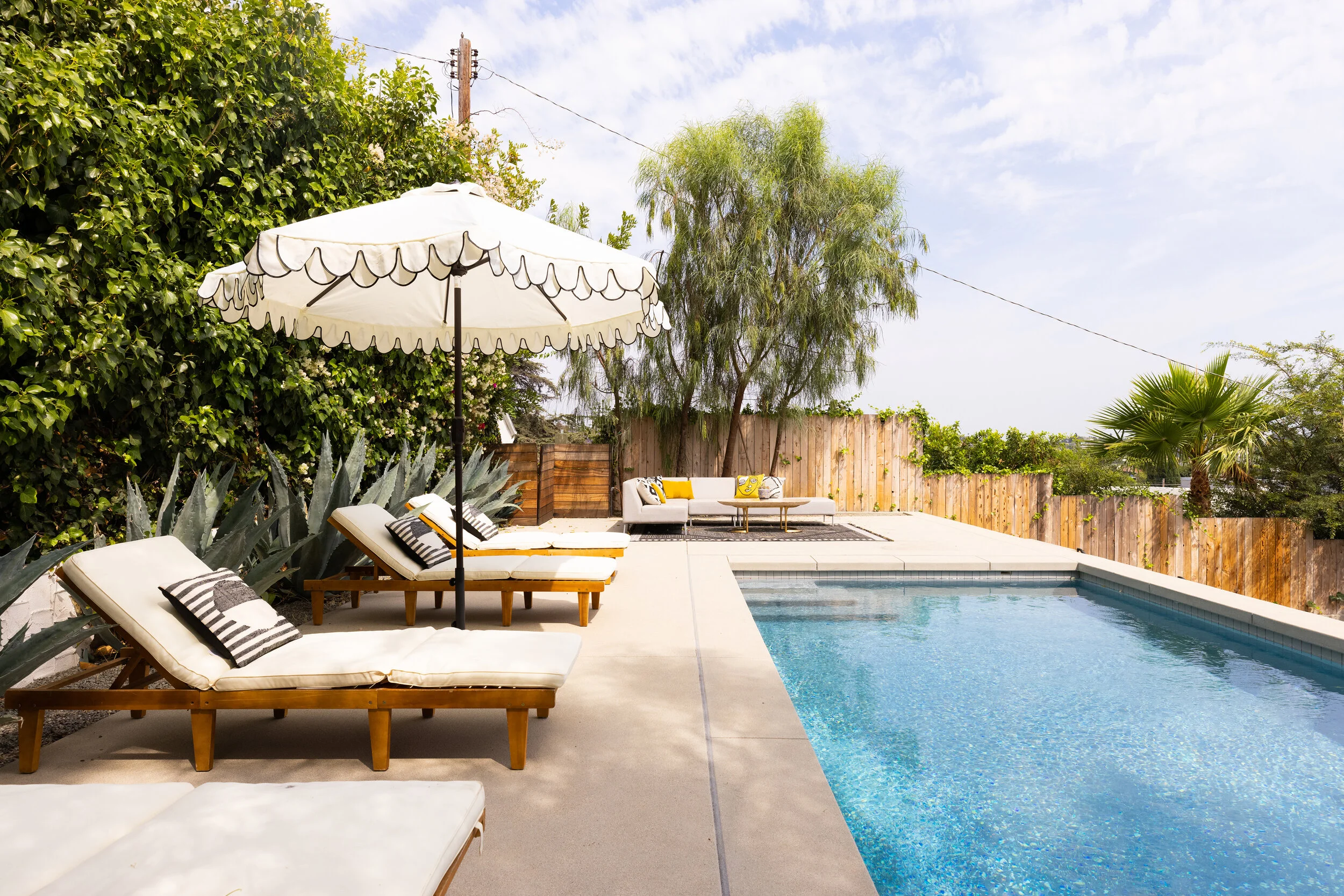 2519 Berkeley Ave - virtuallyherestudios.com-27-lowres.jpg