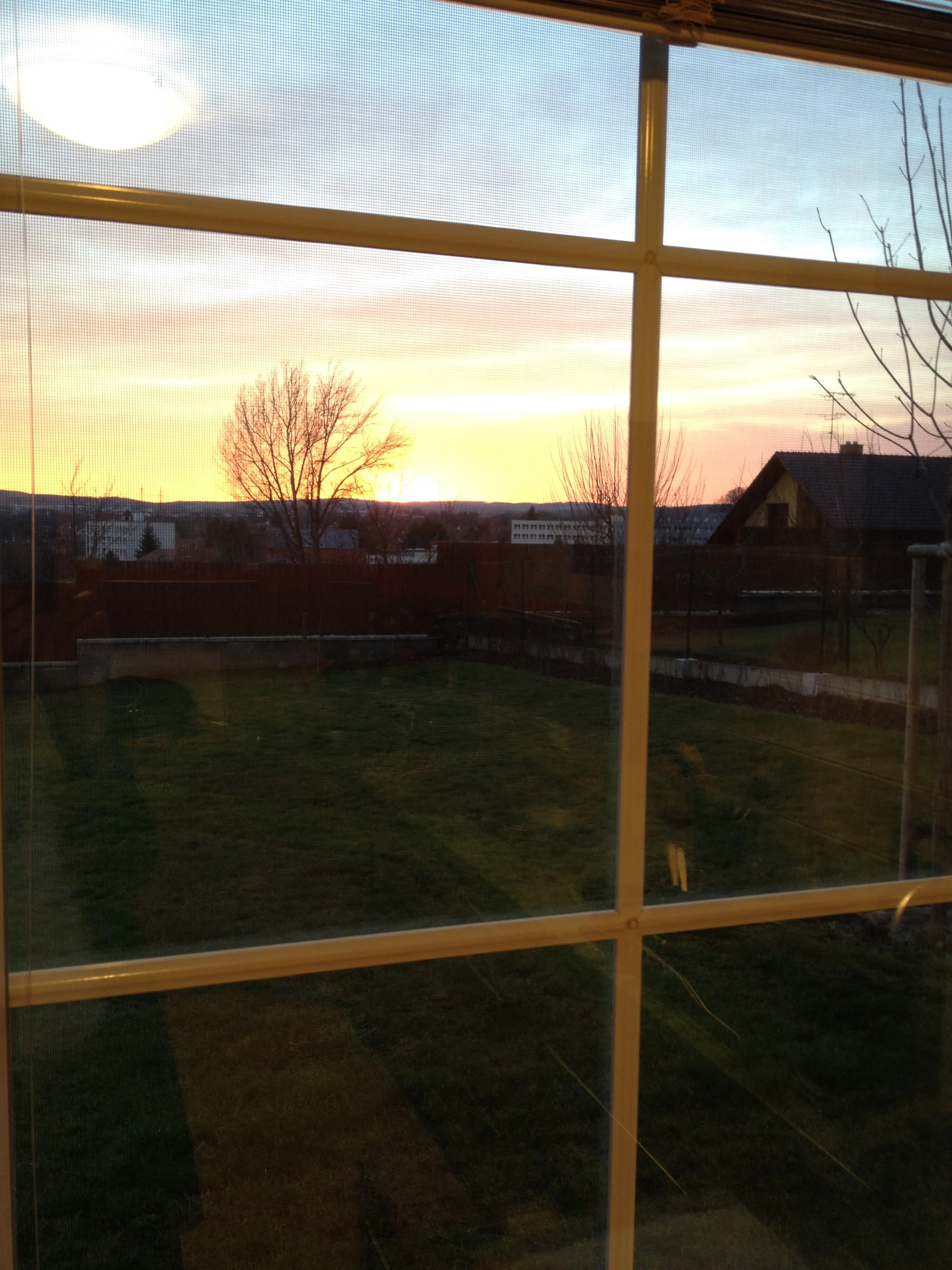 Settling in and calling Czech 911