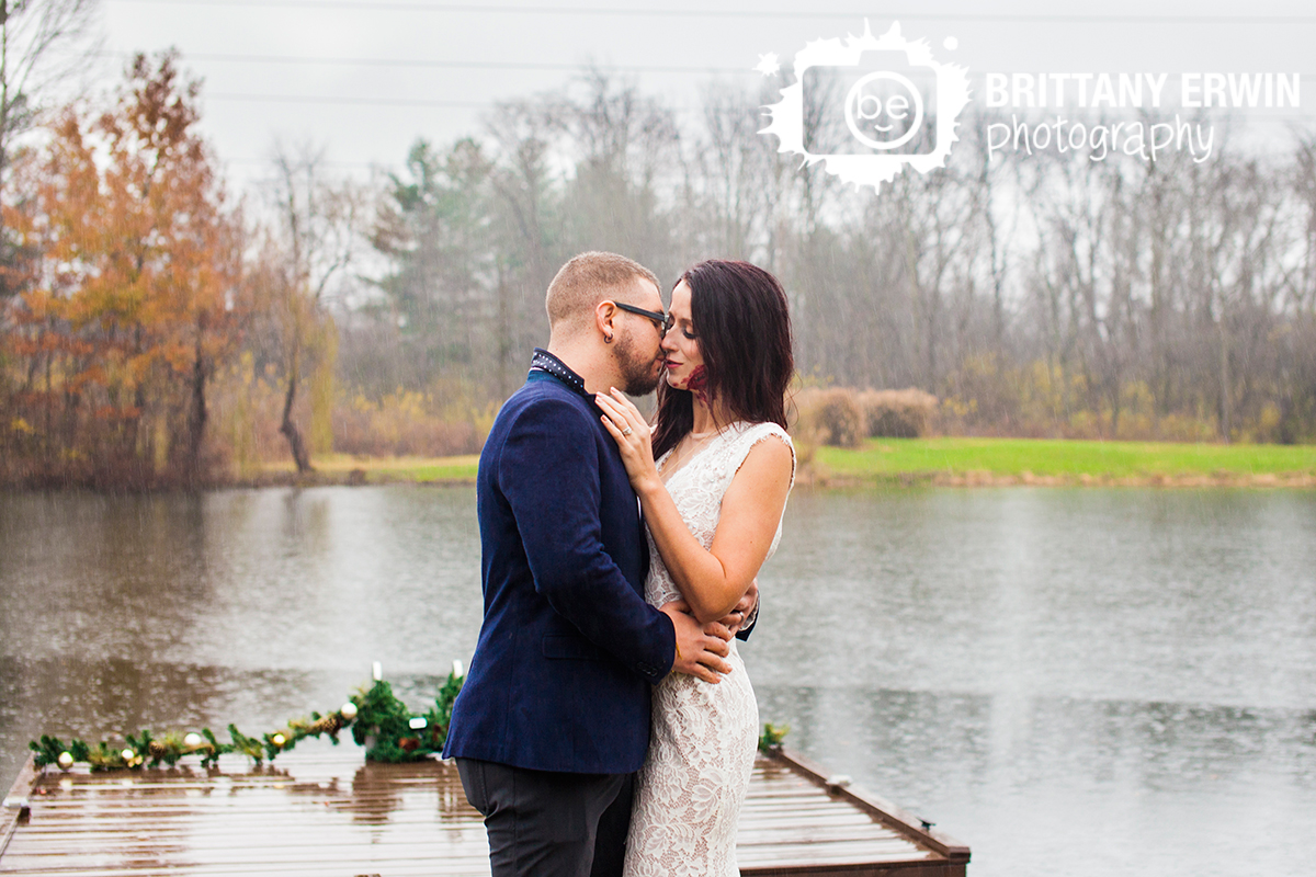 Zombie-elopement-nerd-photographer-bride-bite-infected-geeky-wedding.jpg