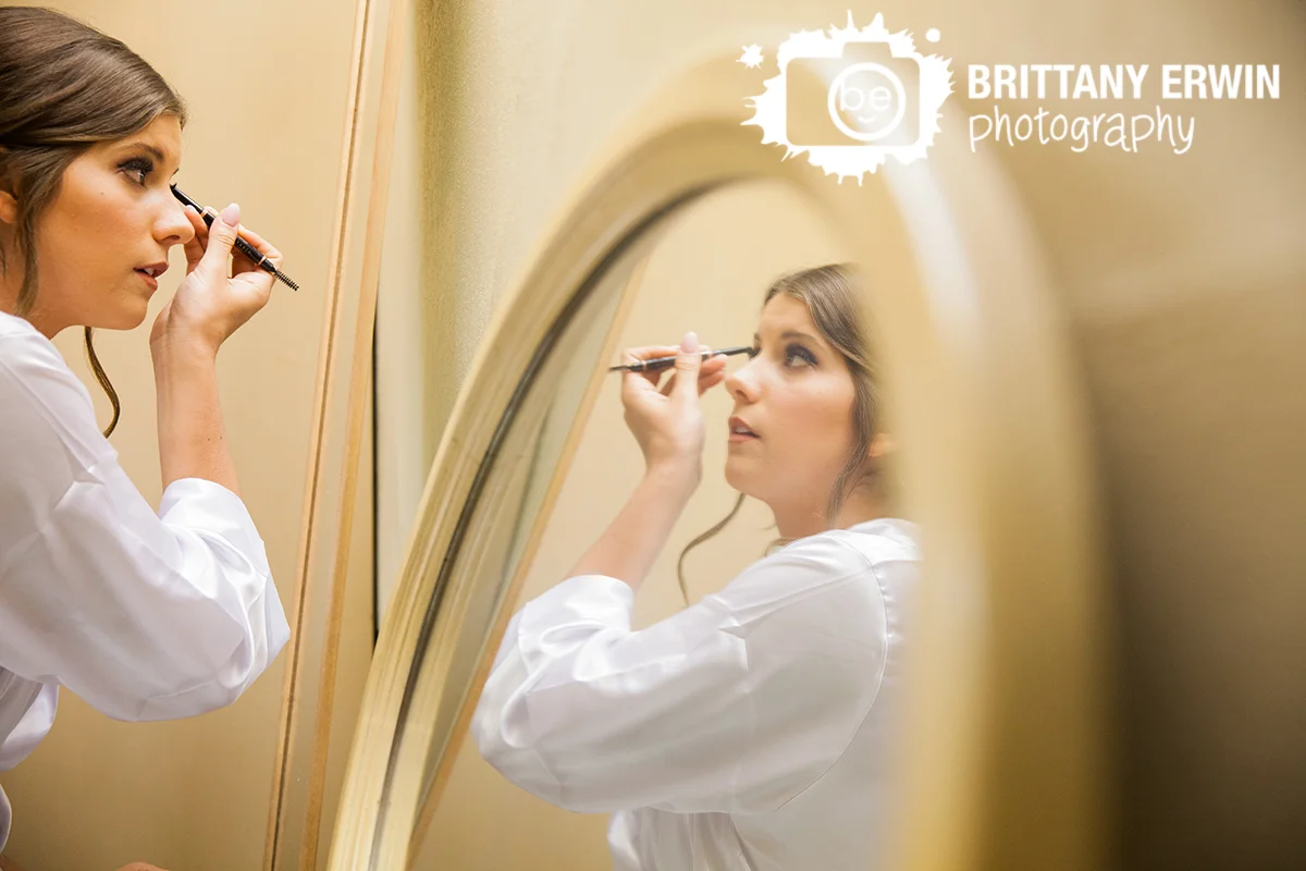 Indianapolis-wedding-photographer-bride-getting-ready-makeup-mirror.jpg