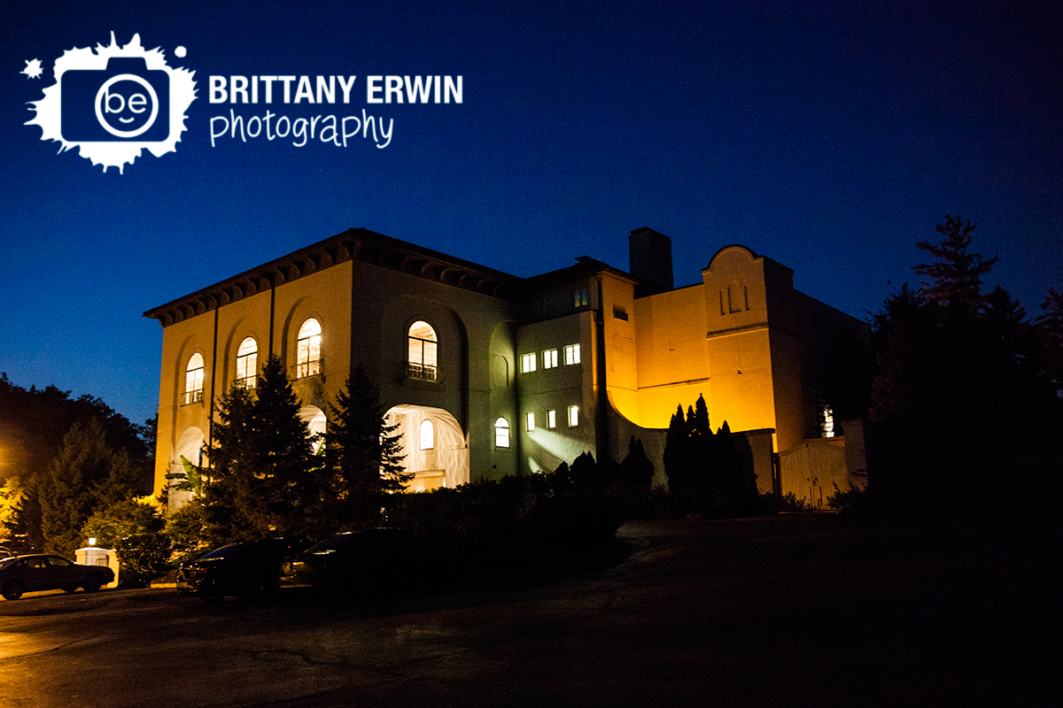 Indianapolis-Hillcrest-Country-Club-wedding-photographer-evening-venue.jpg