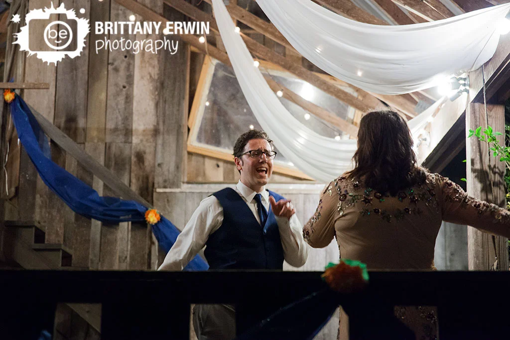 Story-Inn-Brown-County-Indiana-wedding-photographer-dance-floor.jpg