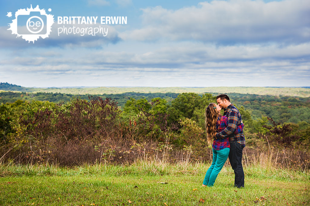 Brown-County-Nashville-Indiana-park-anniversary-portrait-Brittany-Erwin-Photography.jpg